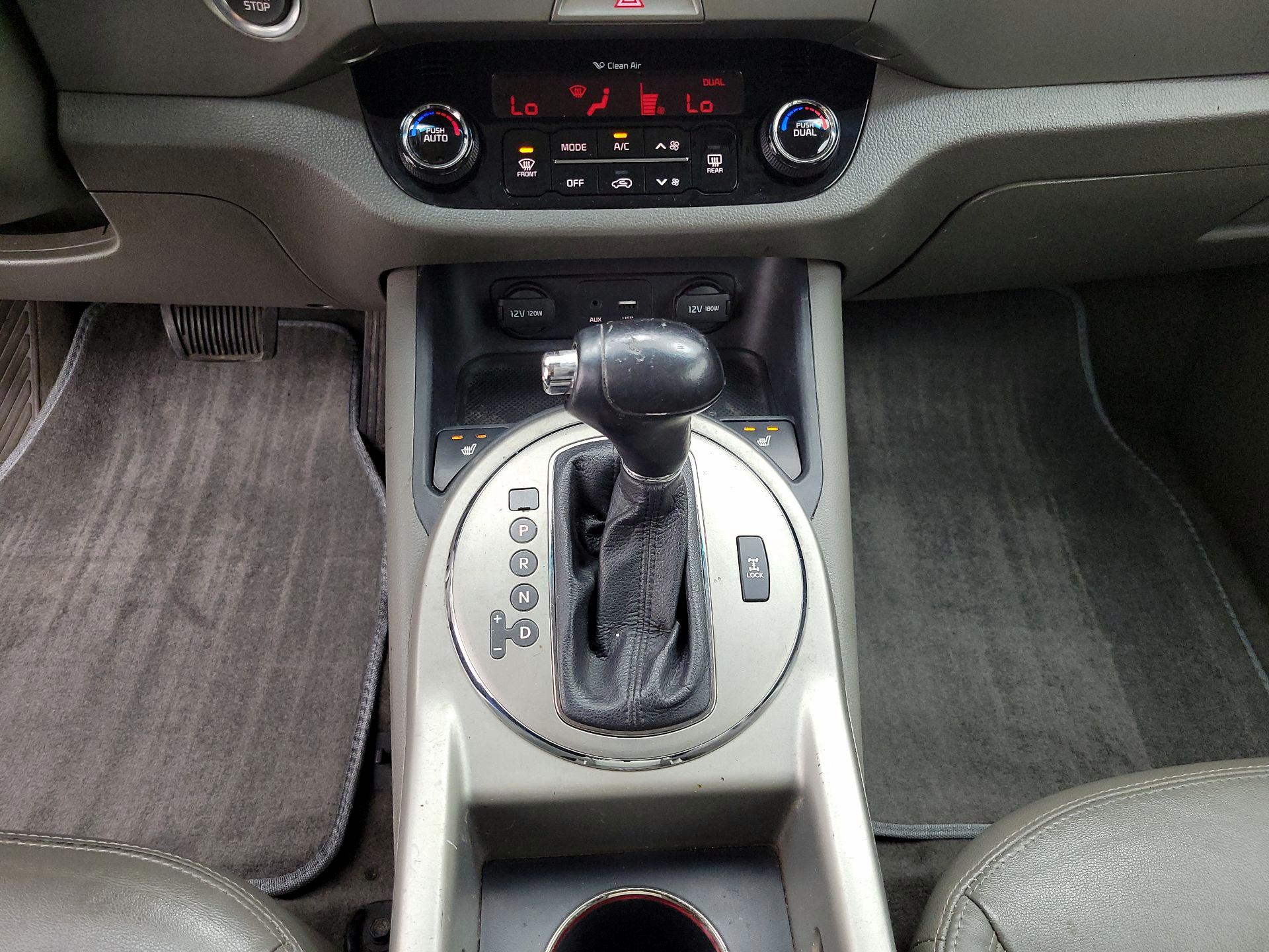 Thumbnail: 2016 Kia Sportage - 17