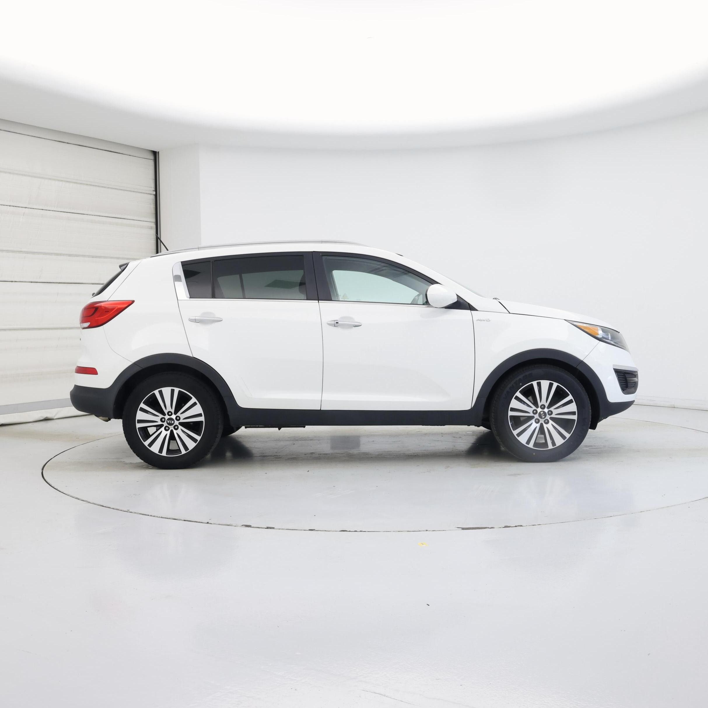 Thumbnail: 2016 Kia Sportage - 7