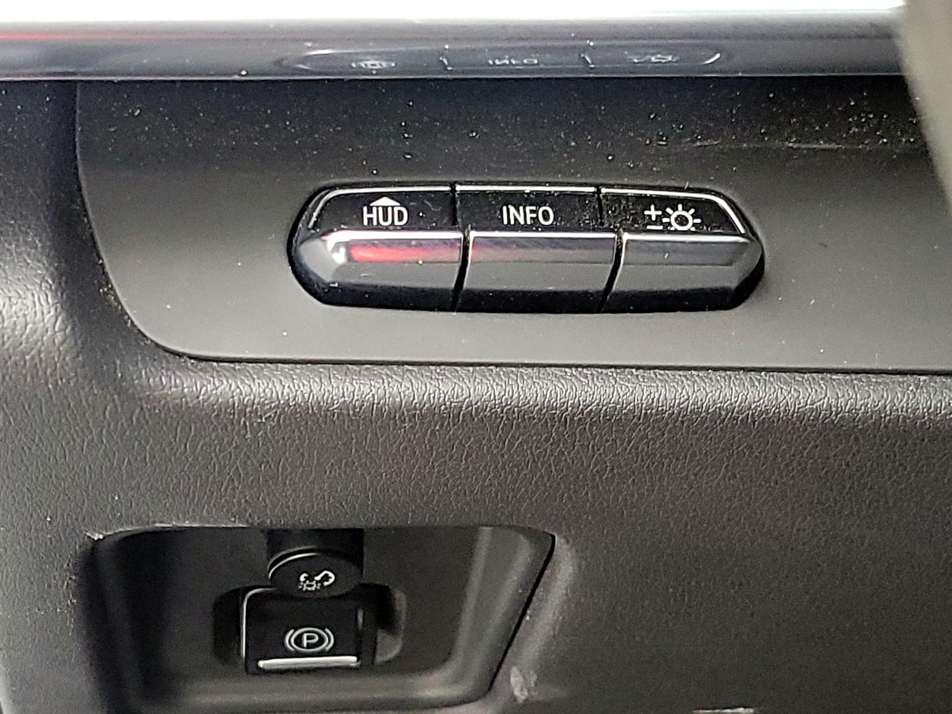 Thumbnail: 2021 Chevrolet Corvette - 13