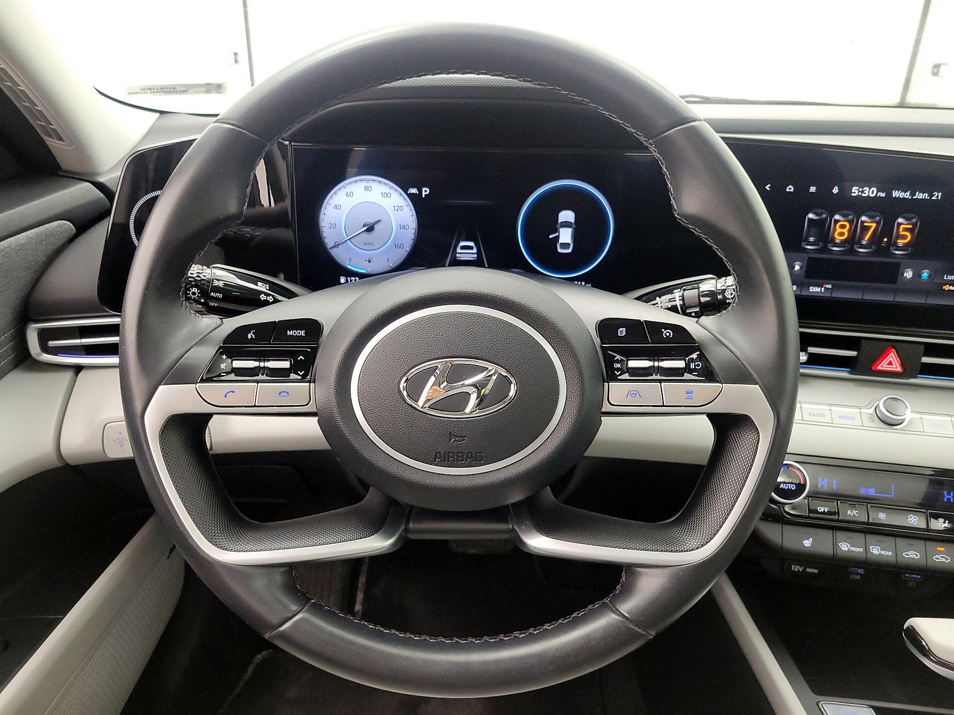 Thumbnail: 2023 Hyundai Elantra - 10