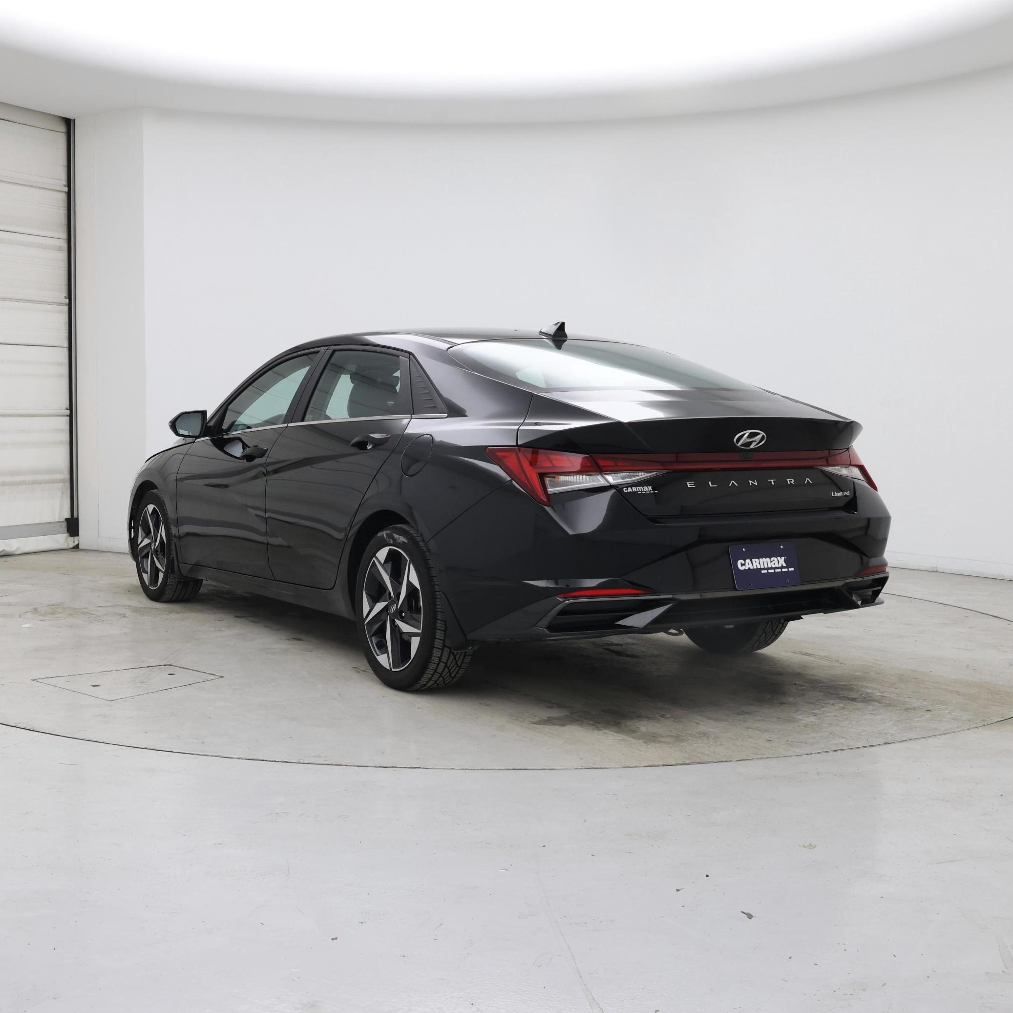 Thumbnail: 2023 Hyundai Elantra - 2