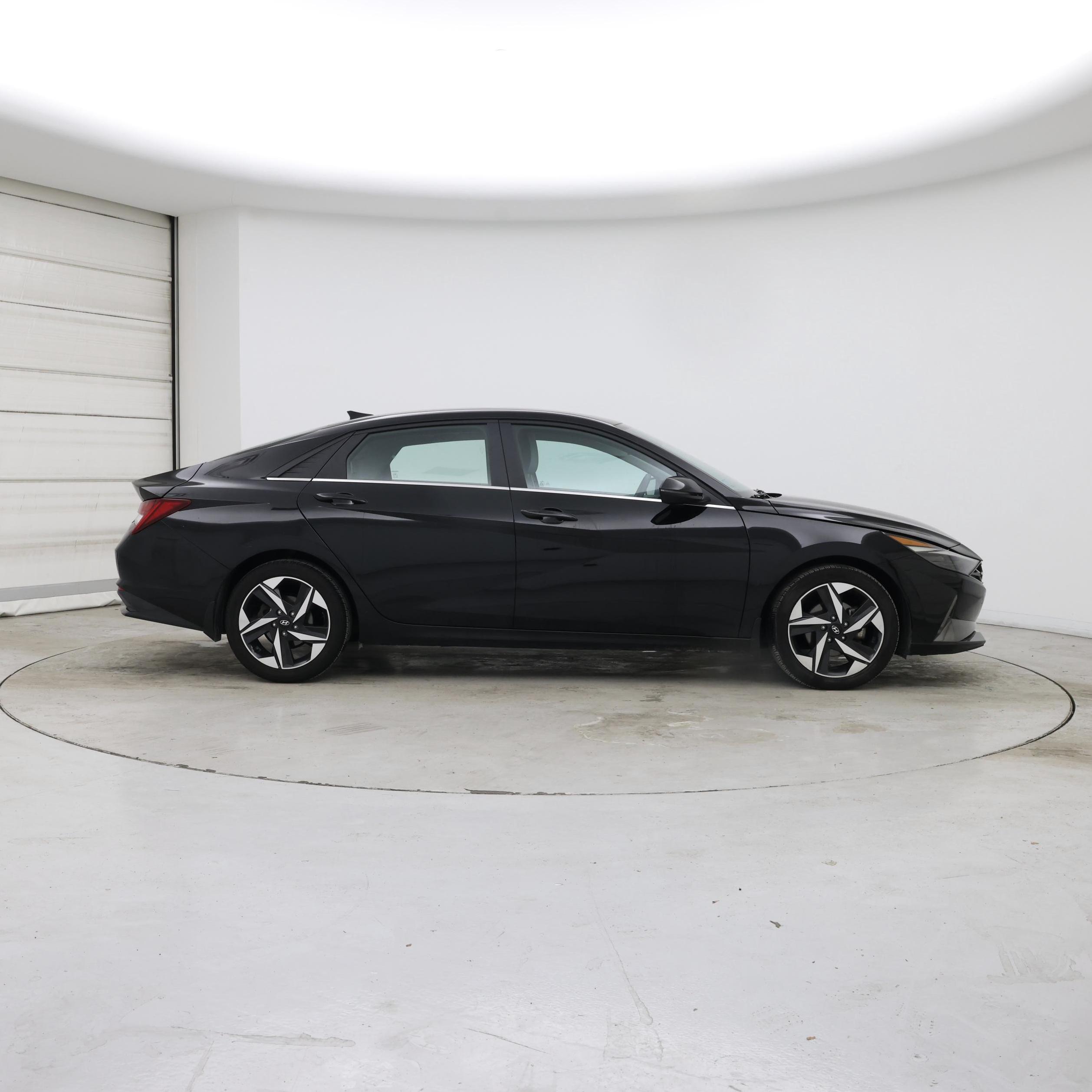 Thumbnail: 2023 Hyundai Elantra - 7