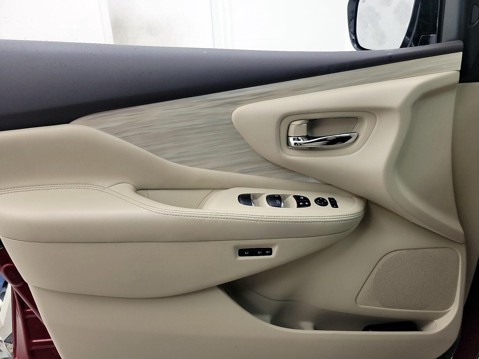 Thumbnail: 2015 Nissan Murano - 12