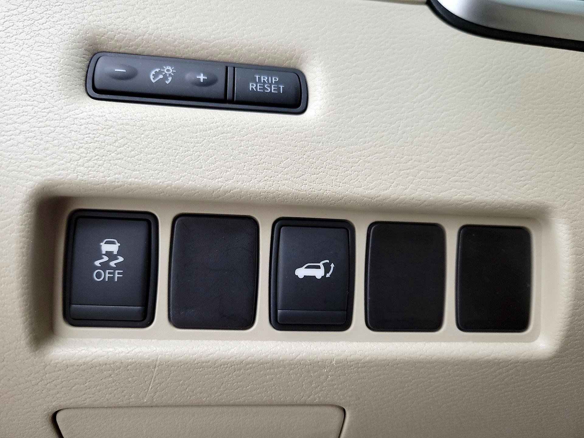 Thumbnail: 2015 Nissan Murano - 13