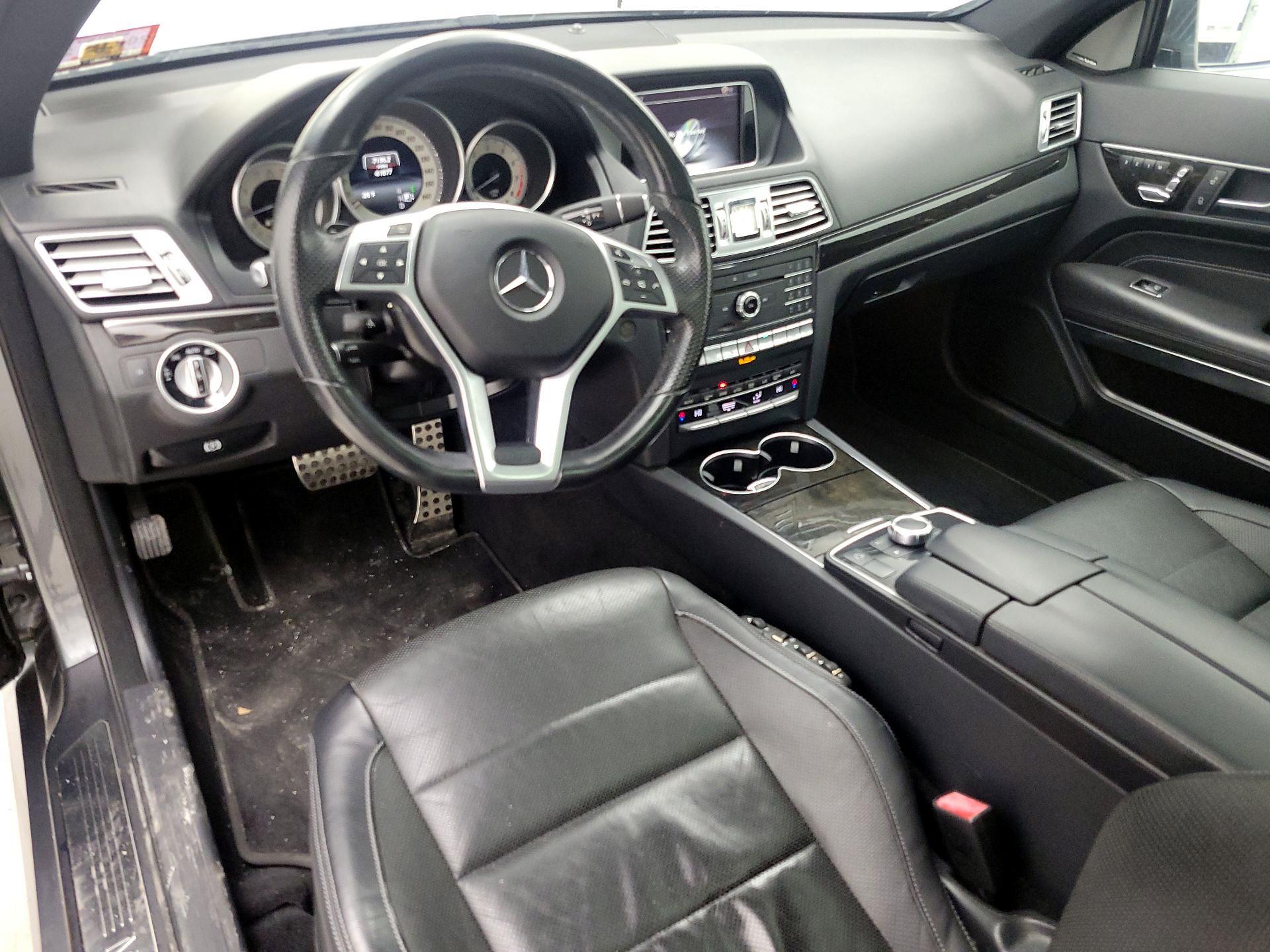 Thumbnail: 2017 Mercedes-Benz E-Class - 9