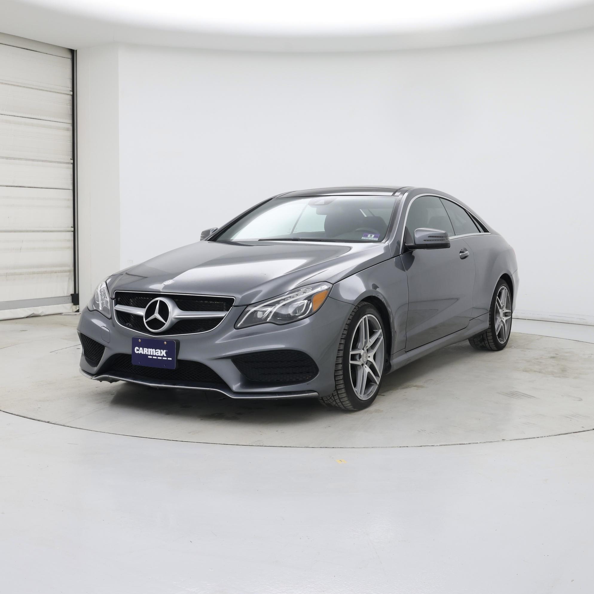 Thumbnail: 2017 Mercedes-Benz E-Class - 4
