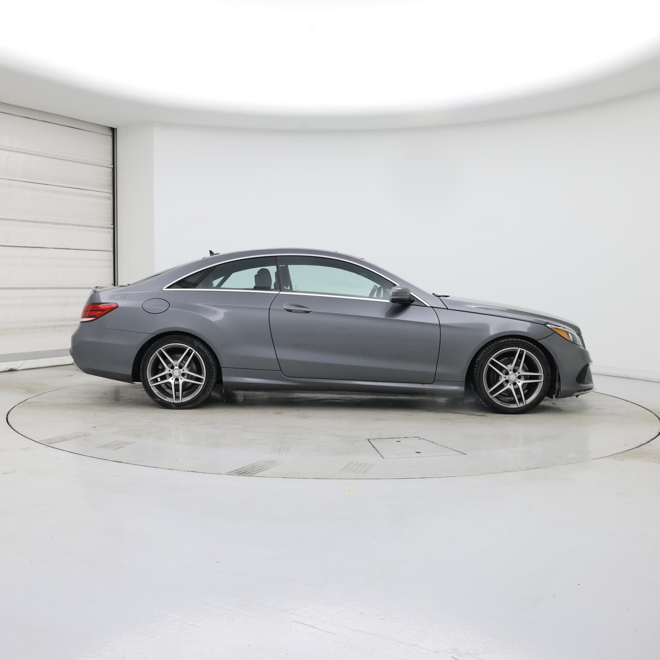 Thumbnail: 2017 Mercedes-Benz E-Class - 7
