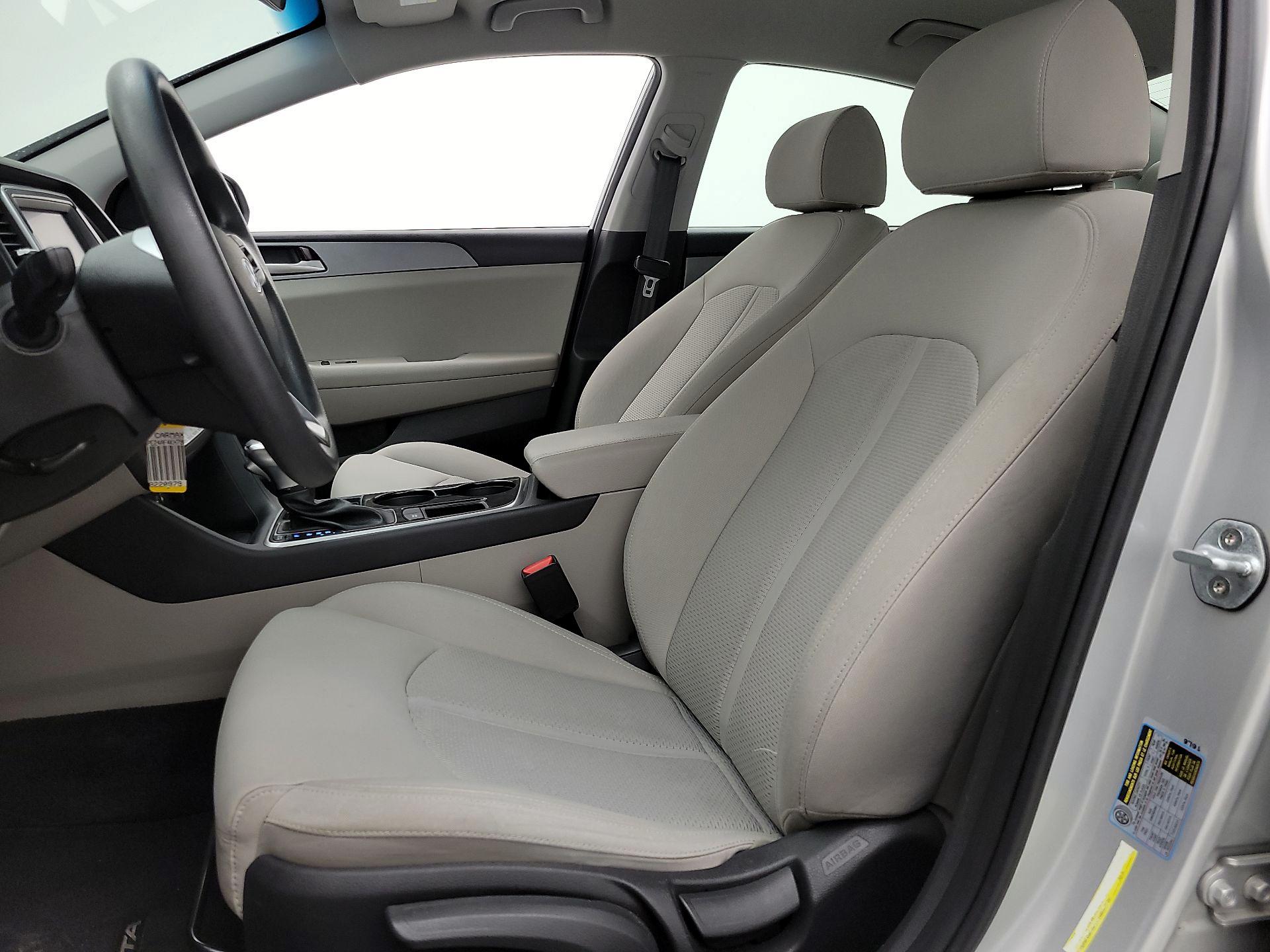 Thumbnail: 2019 Hyundai Sonata - 11