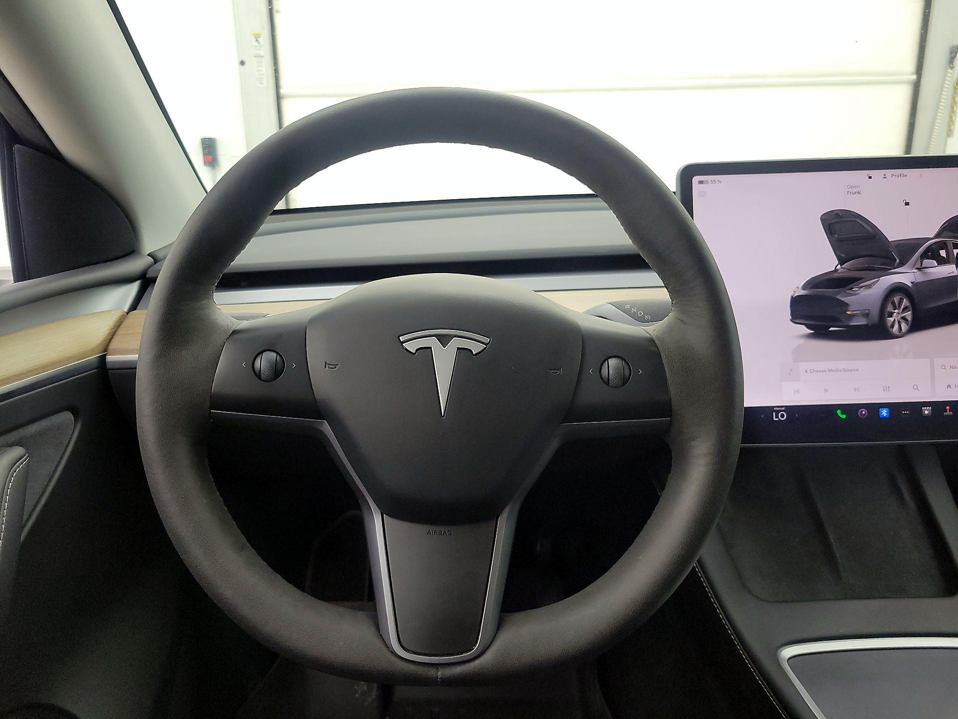 Thumbnail: 2023 Tesla Model Y - 10