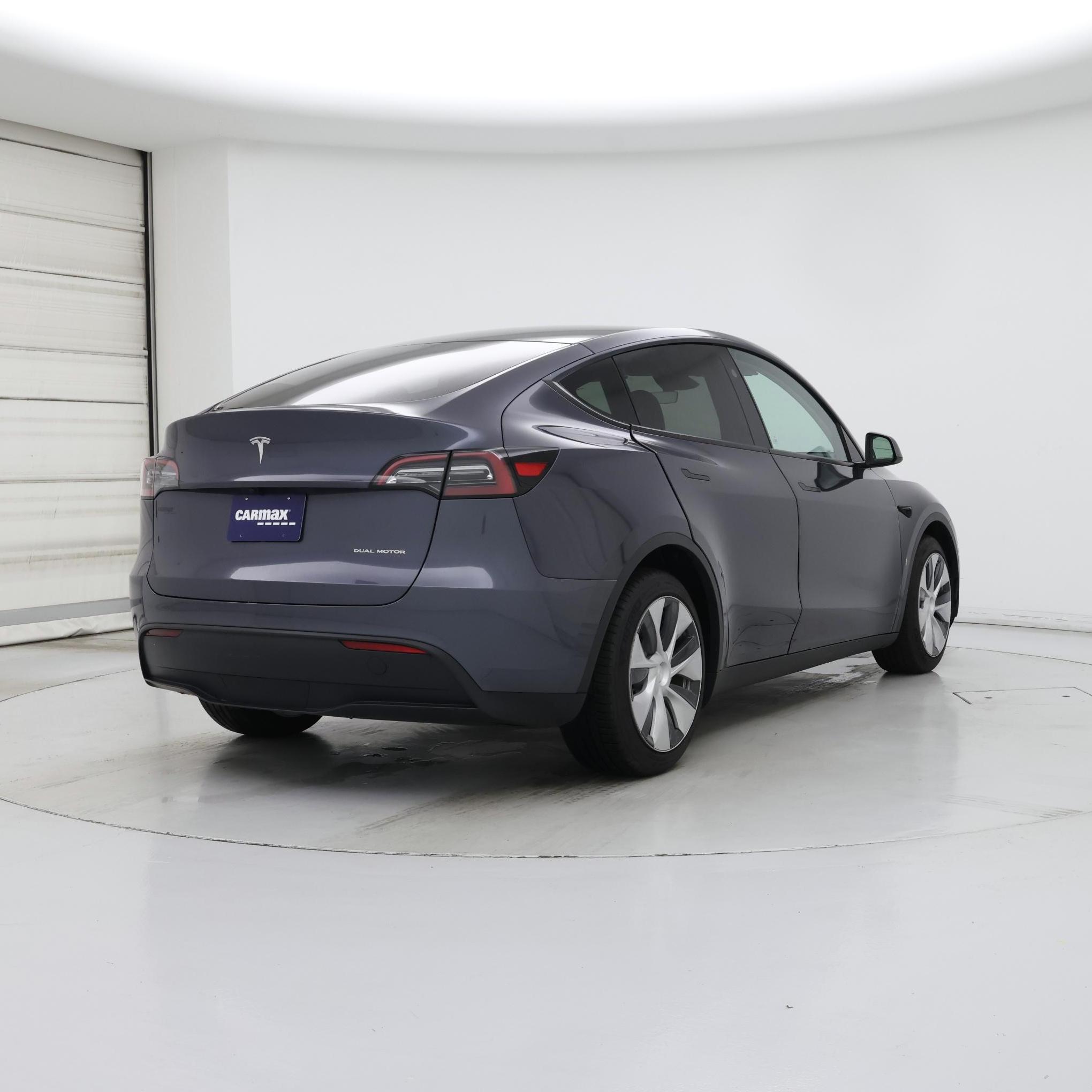 Thumbnail: 2023 Tesla Model Y - 8