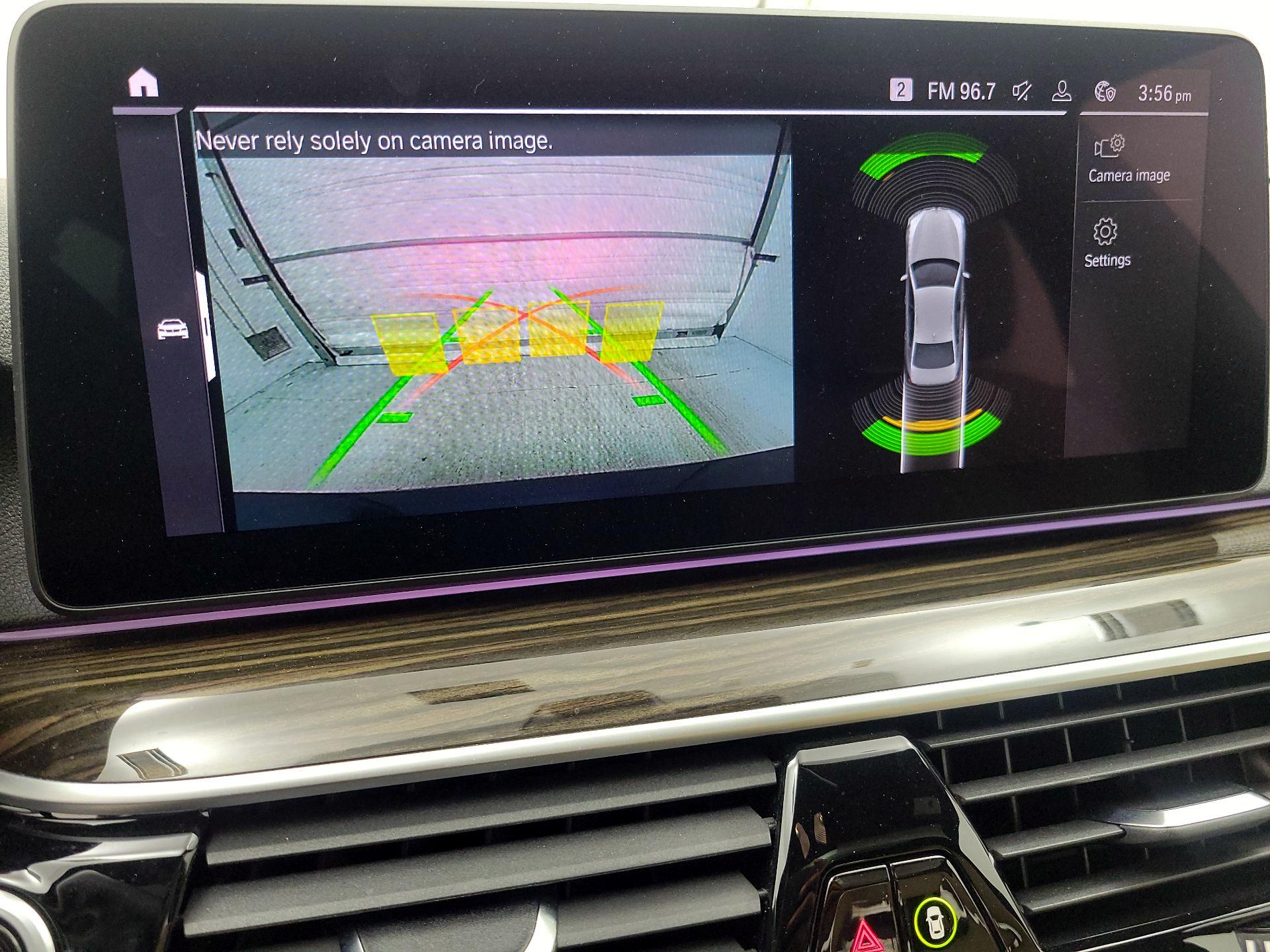 Thumbnail: 2022 BMW 5 Series - 15