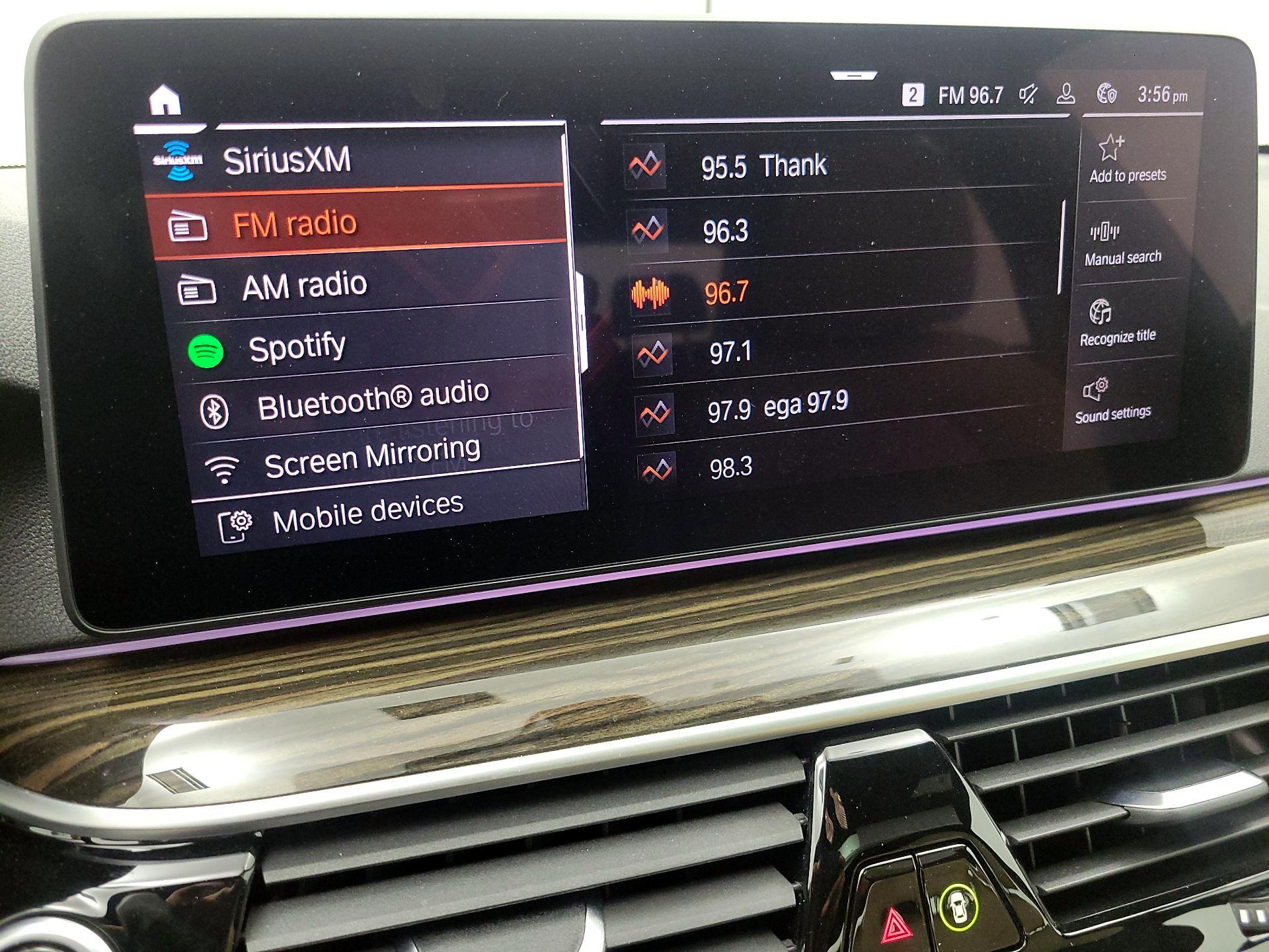 Thumbnail: 2022 BMW 5 Series - 16