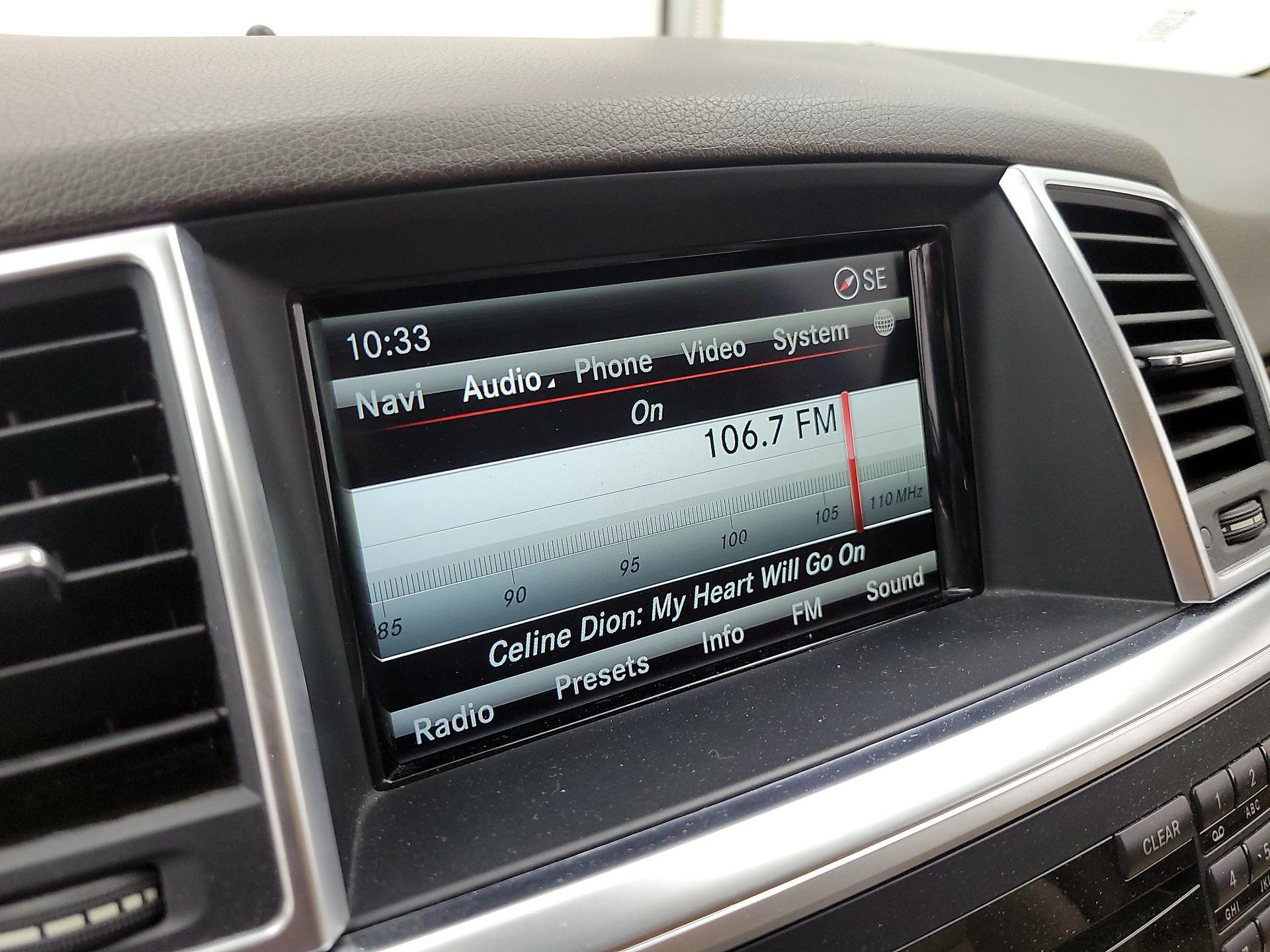 Thumbnail: 2015 Mercedes-Benz M-Class - 16