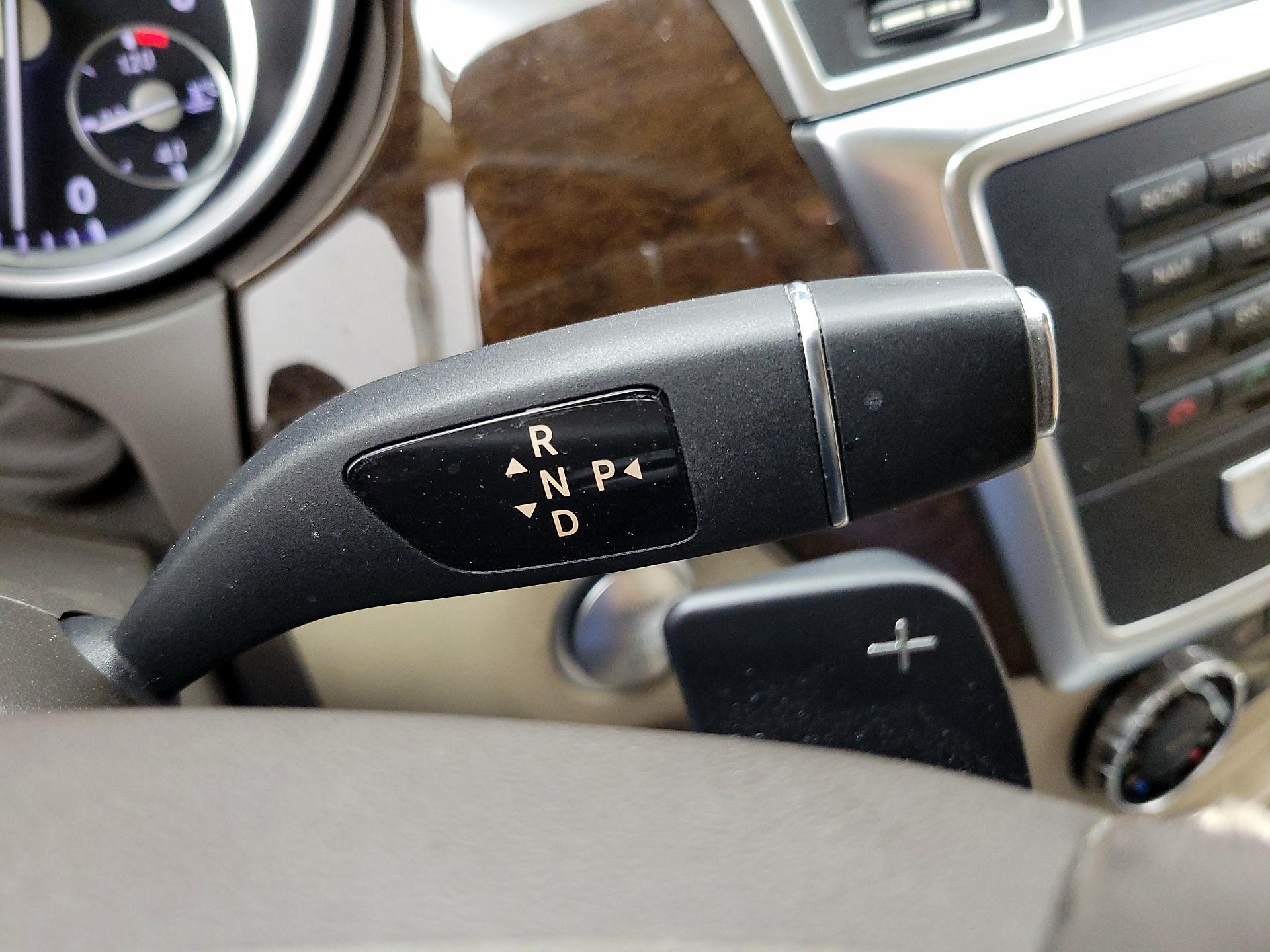 Thumbnail: 2015 Mercedes-Benz M-Class - 18