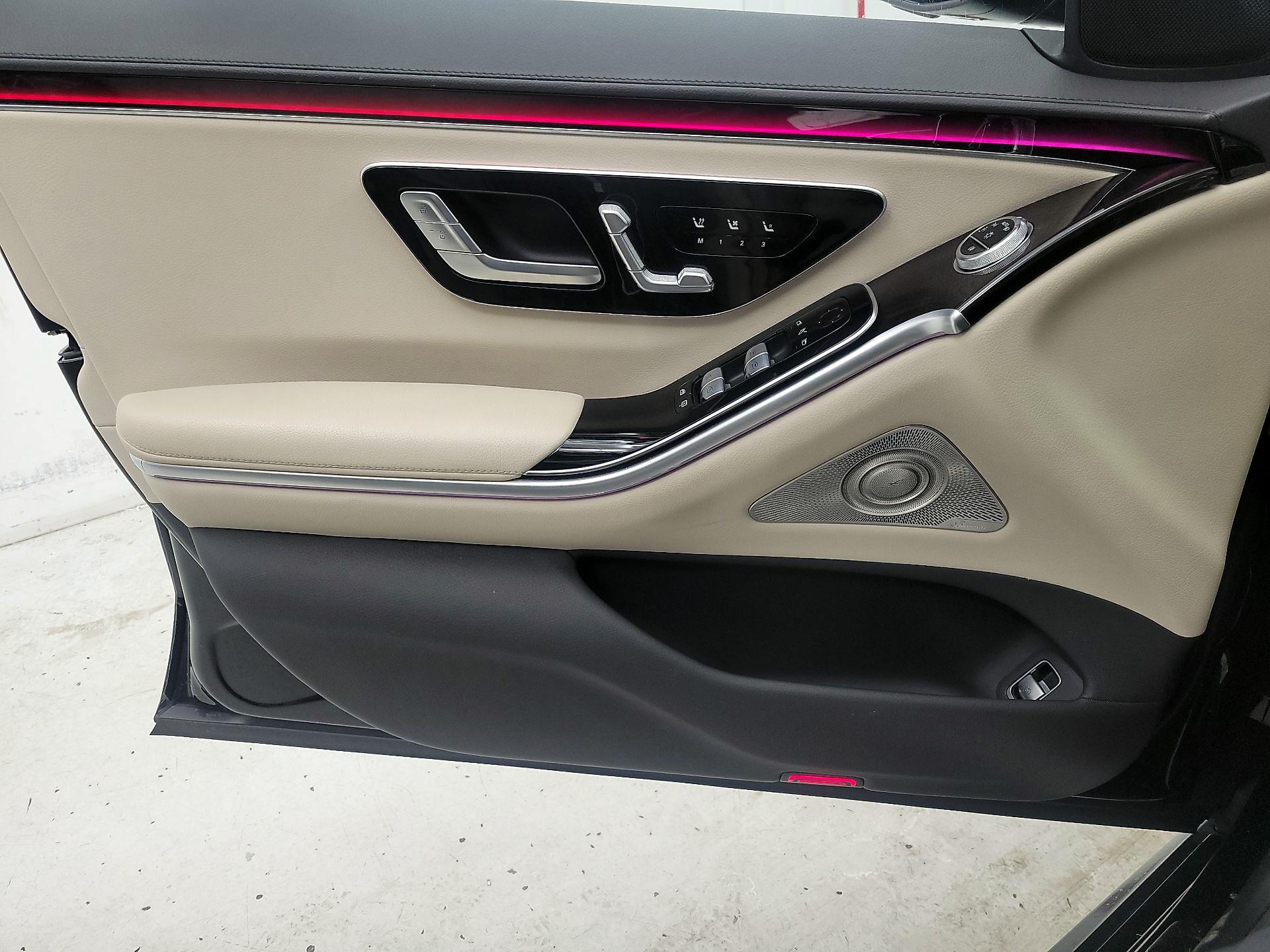 Thumbnail: 2023 Mercedes-Benz S-Class - 12