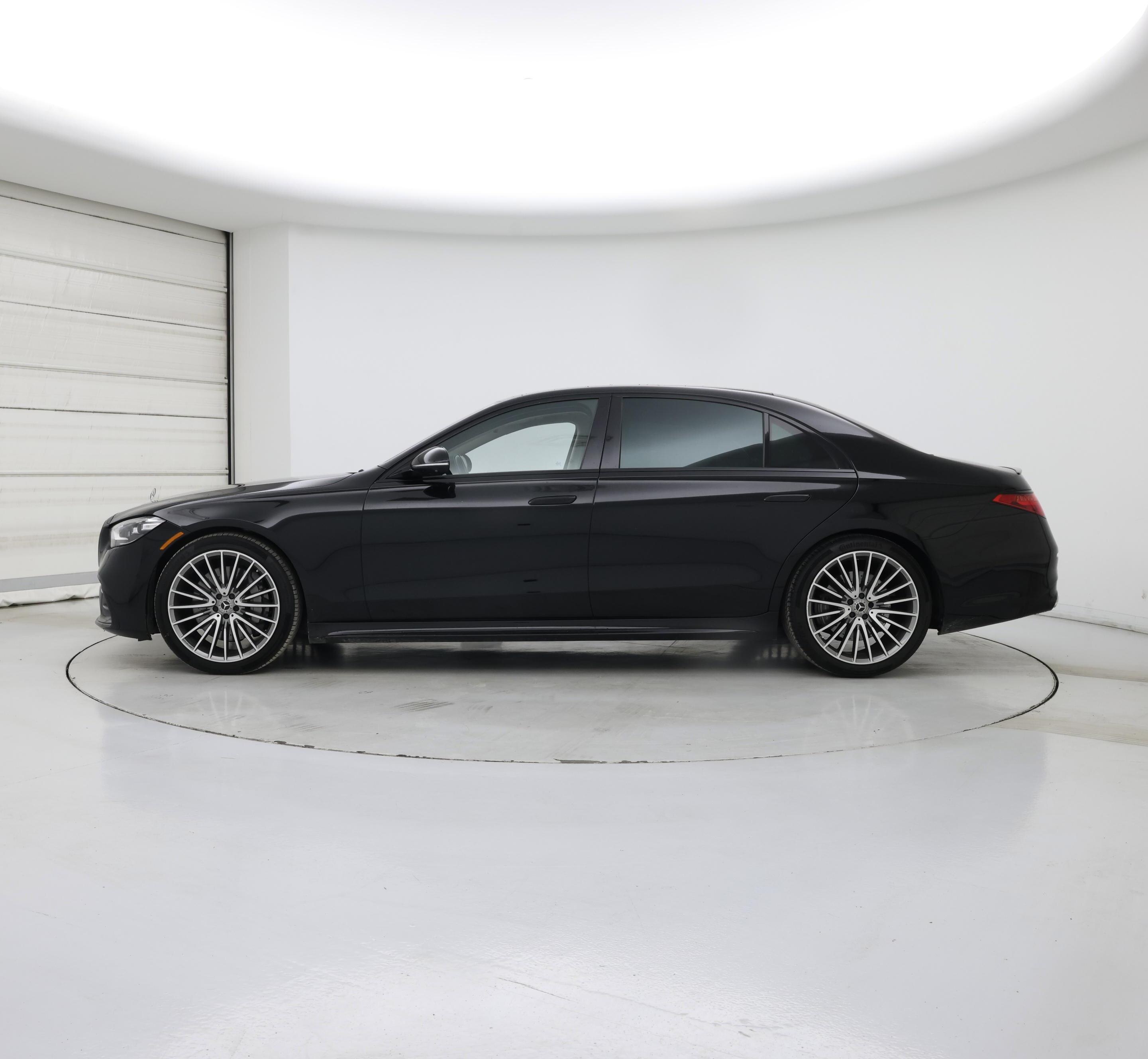 Thumbnail: 2023 Mercedes-Benz S-Class - 3