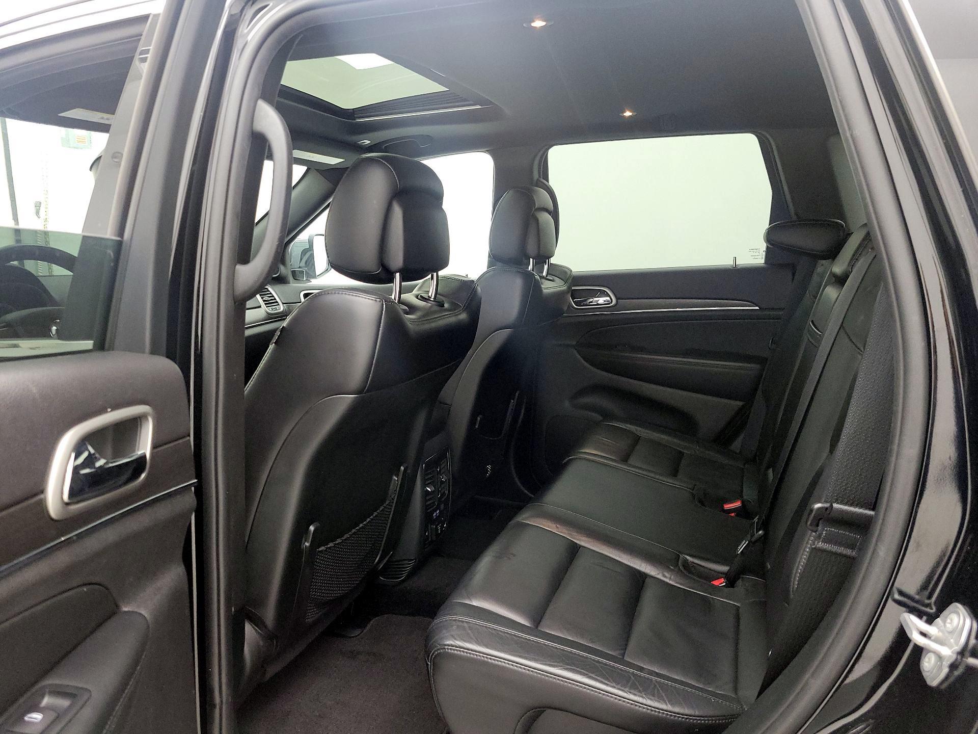 Thumbnail: 2018 Jeep Grand Cherokee - 20