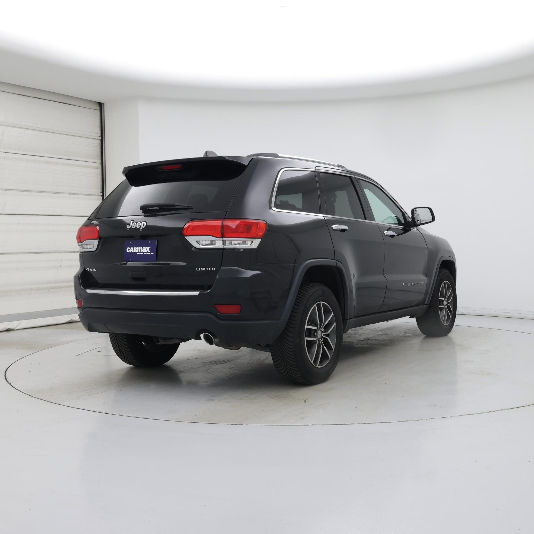 Thumbnail: 2018 Jeep Grand Cherokee - 8