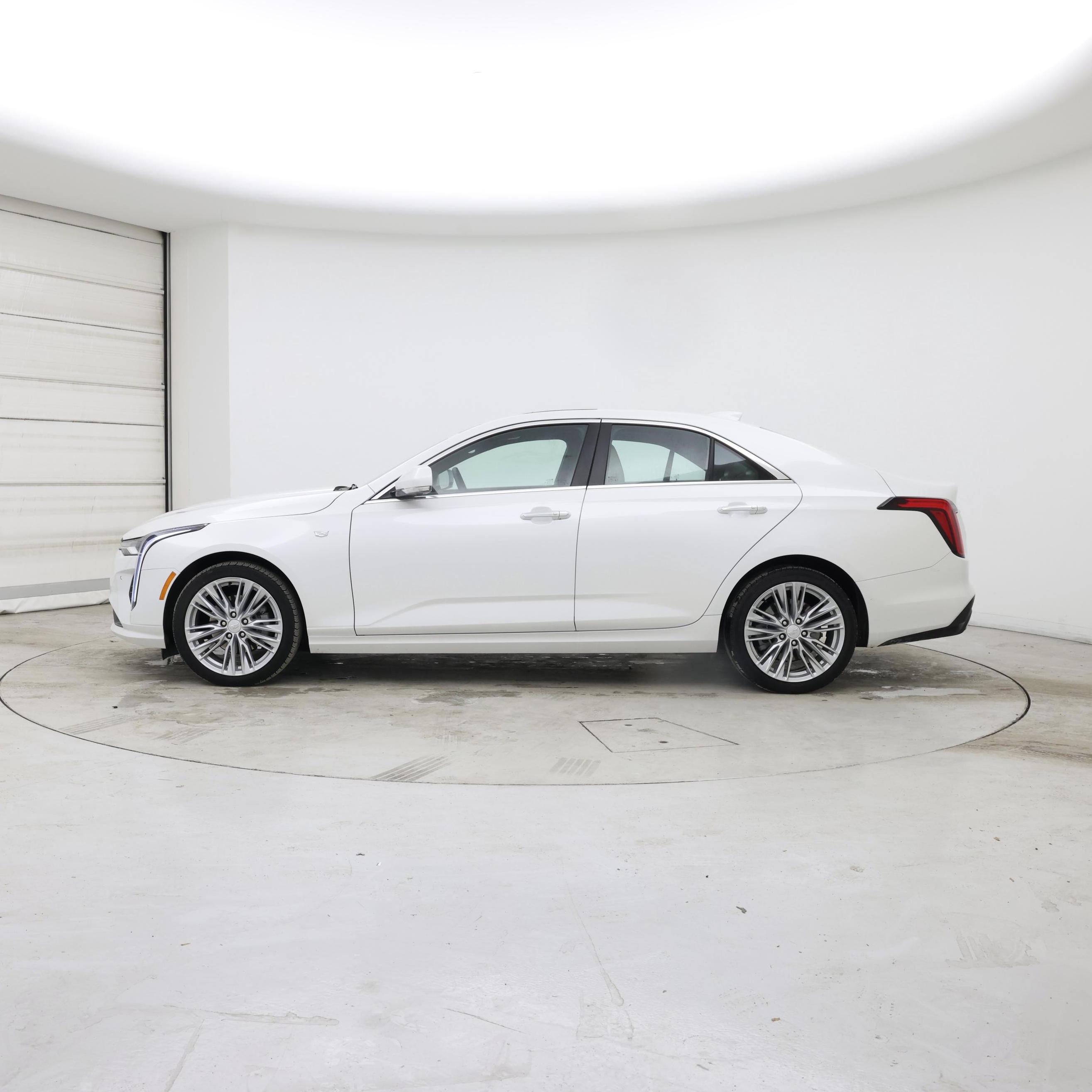 Thumbnail: 2025 Cadillac CT4 - 3