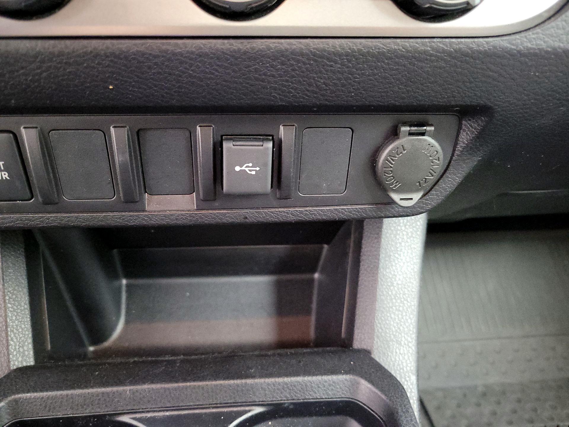 Thumbnail: 2023 Toyota Tacoma - 19