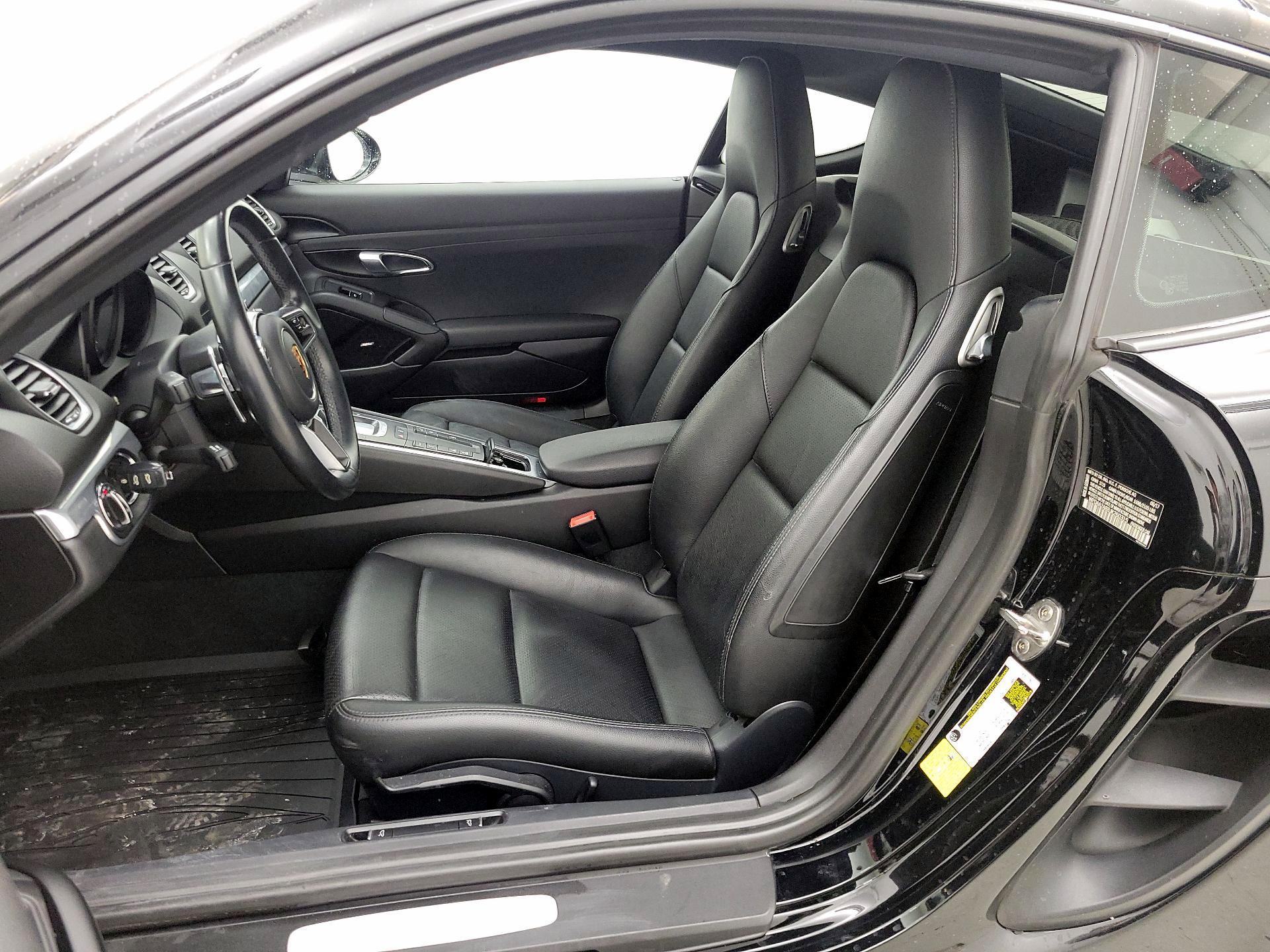 Thumbnail: 2018 Porsche 718 Cayman - 11