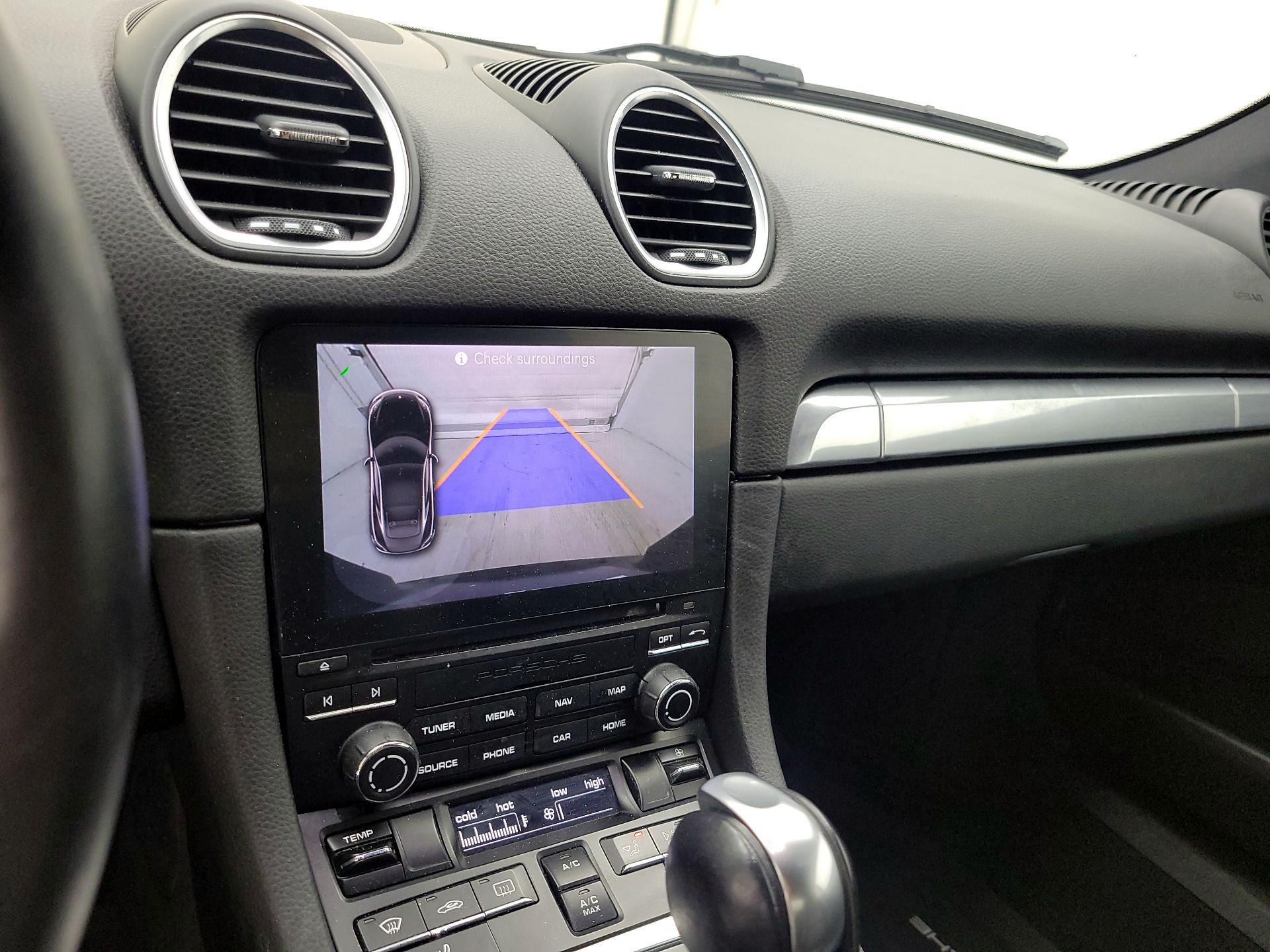 Thumbnail: 2018 Porsche 718 Cayman - 15