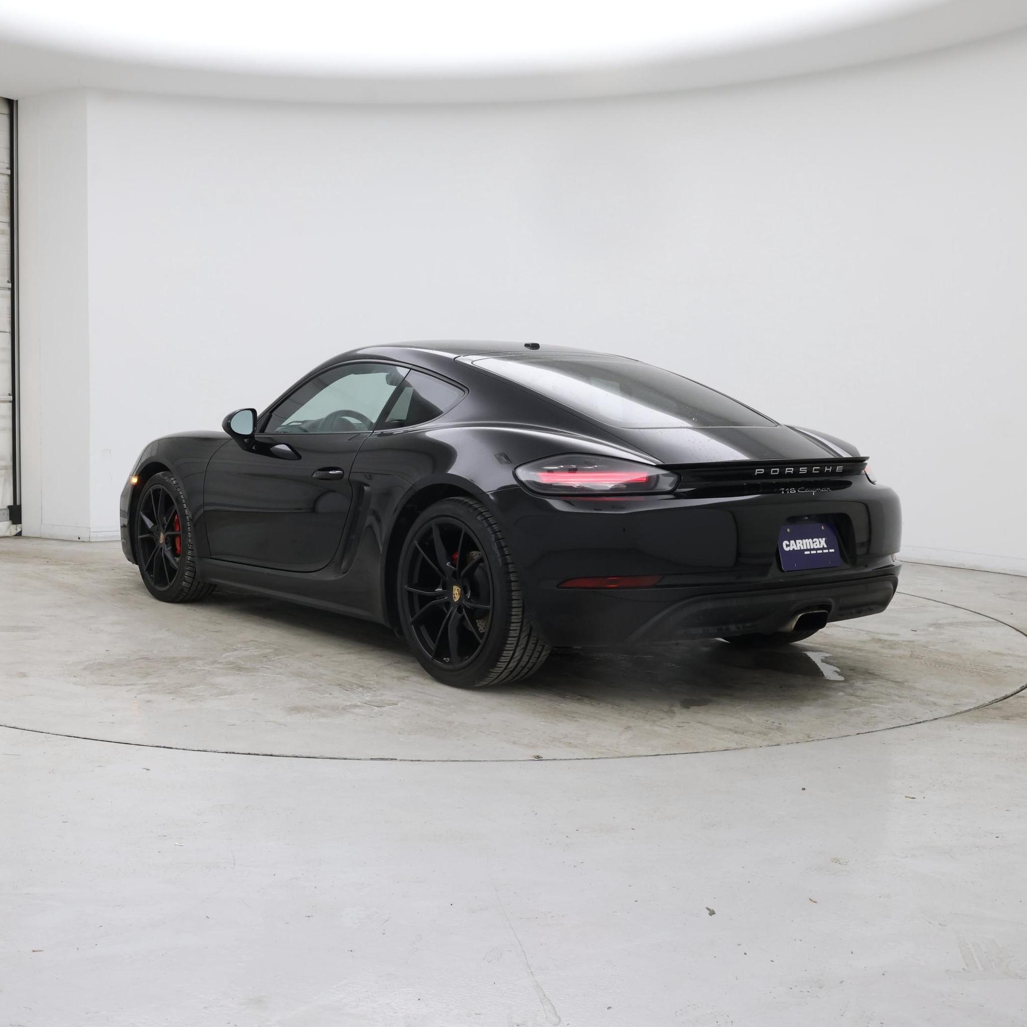 Thumbnail: 2018 Porsche 718 Cayman - 2