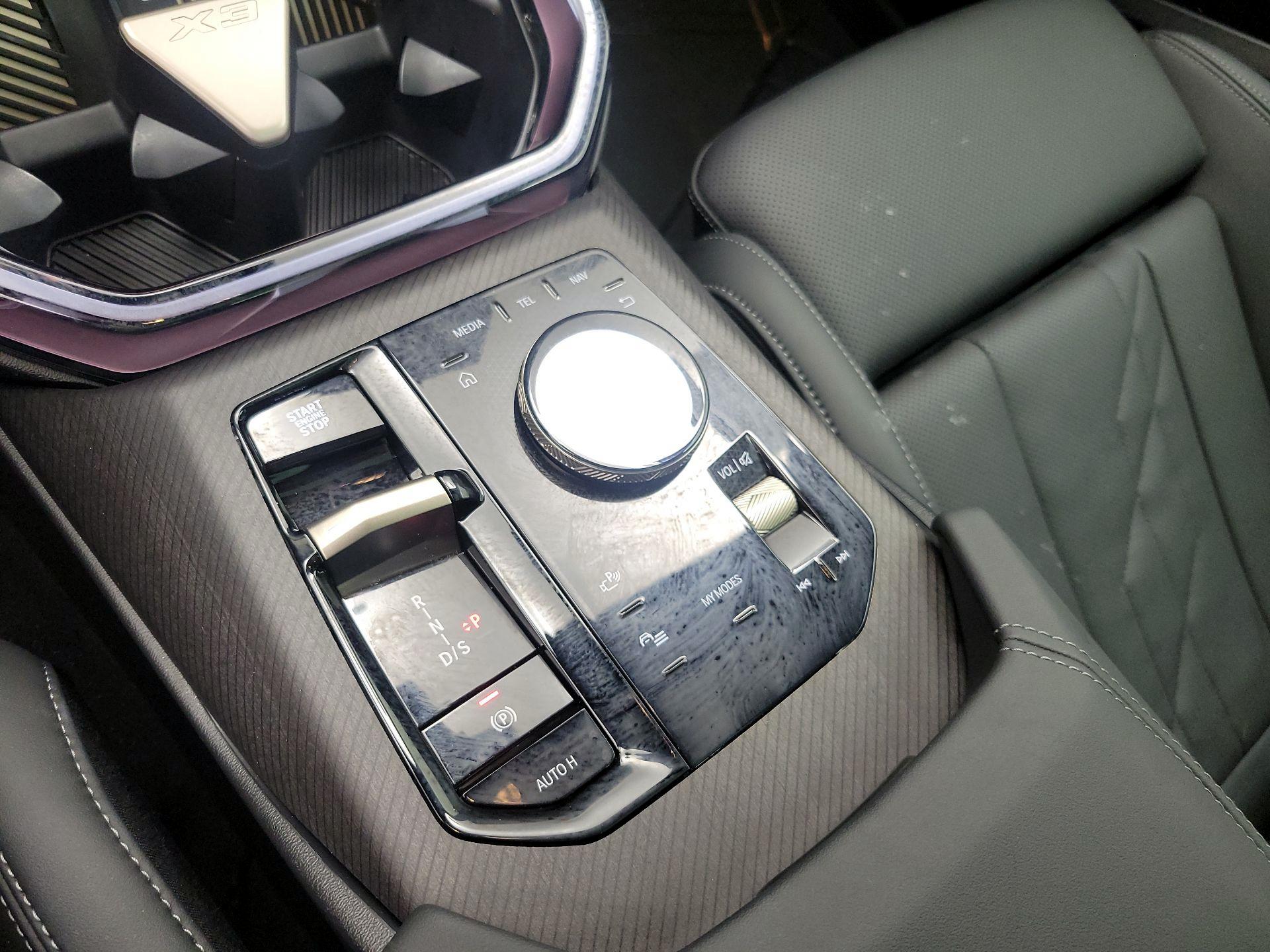 Thumbnail: 2025 BMW X3 - 16