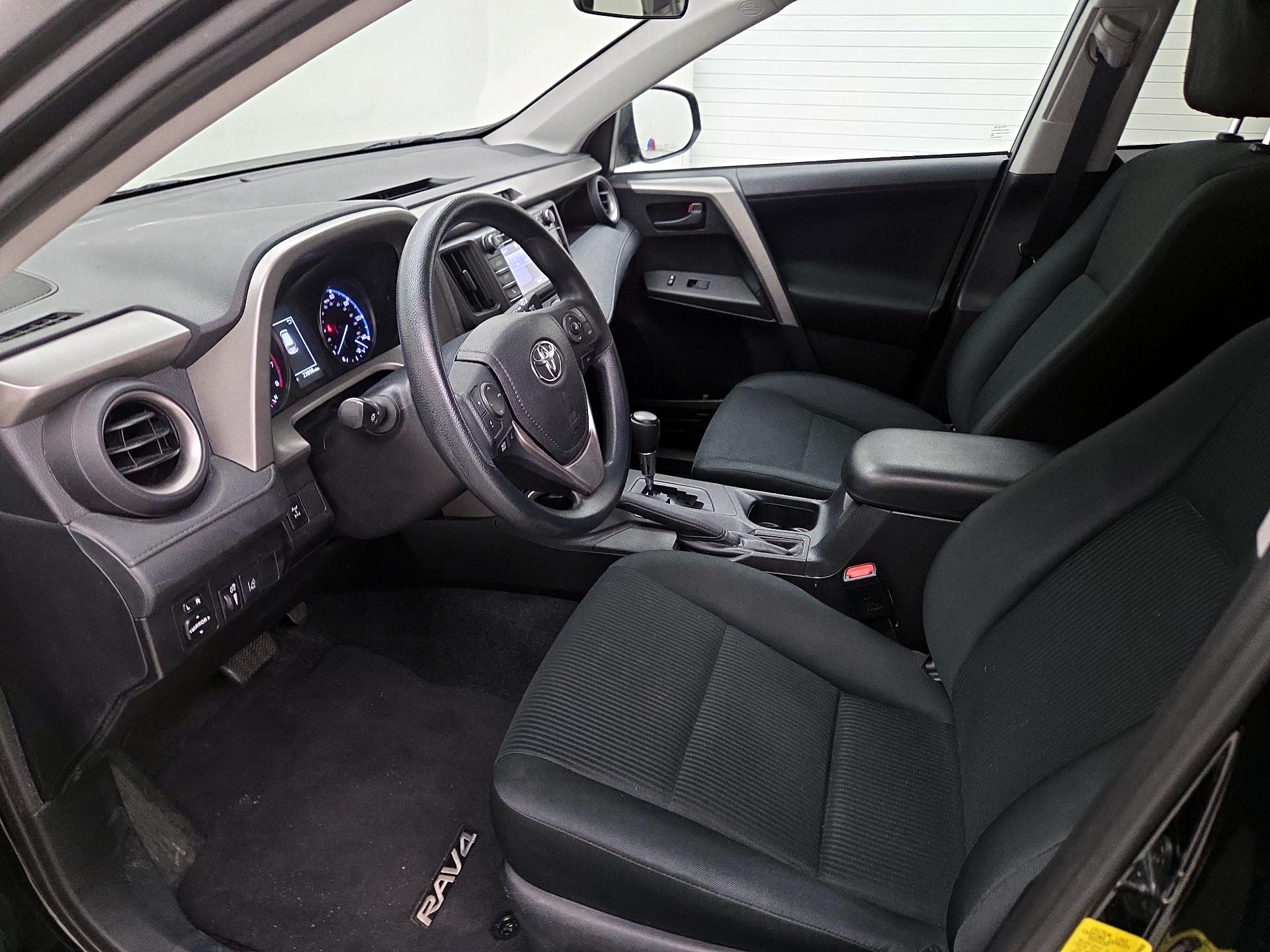 Thumbnail: 2017 Toyota RAV4 - 11