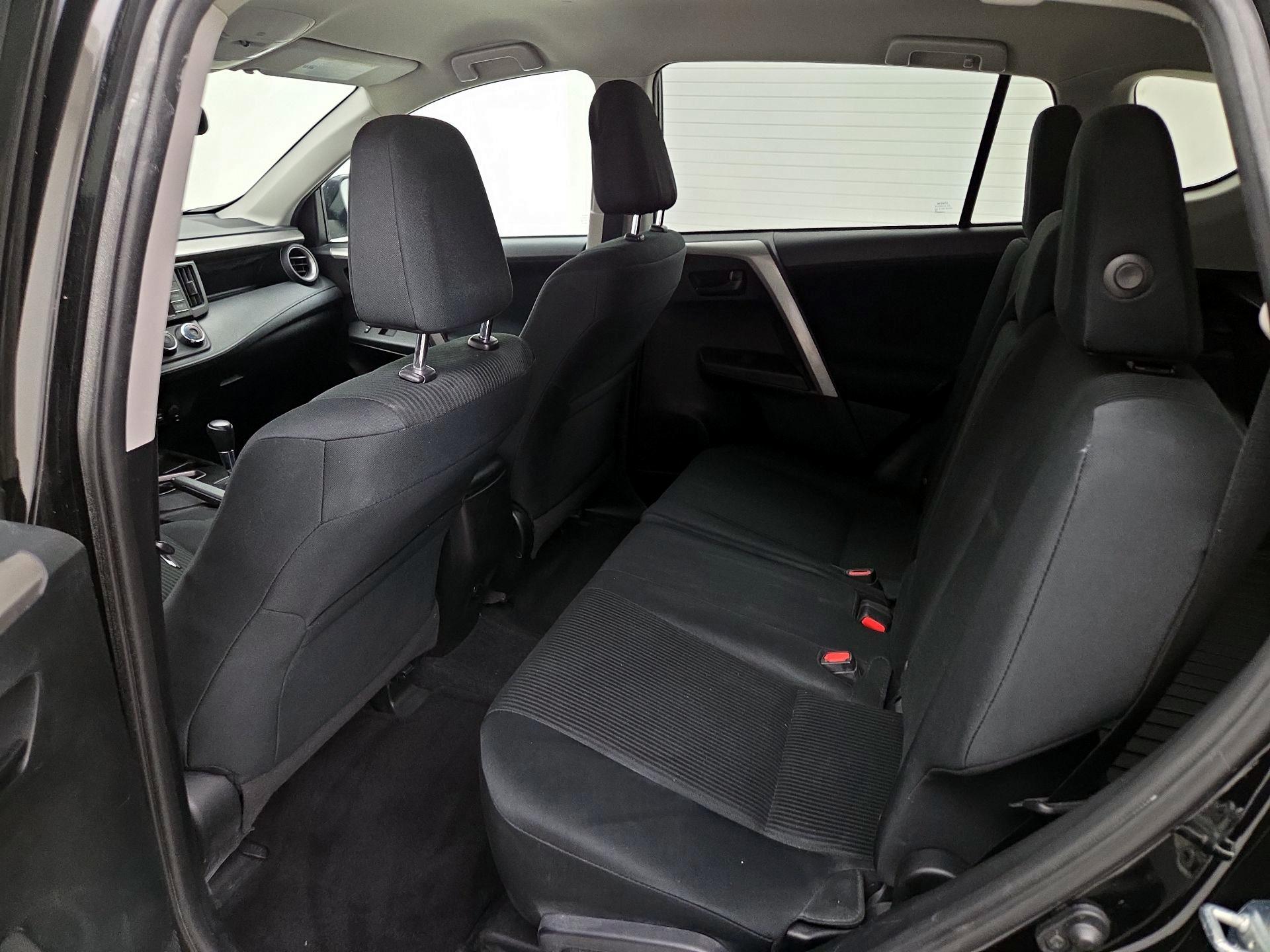 Thumbnail: 2017 Toyota RAV4 - 18