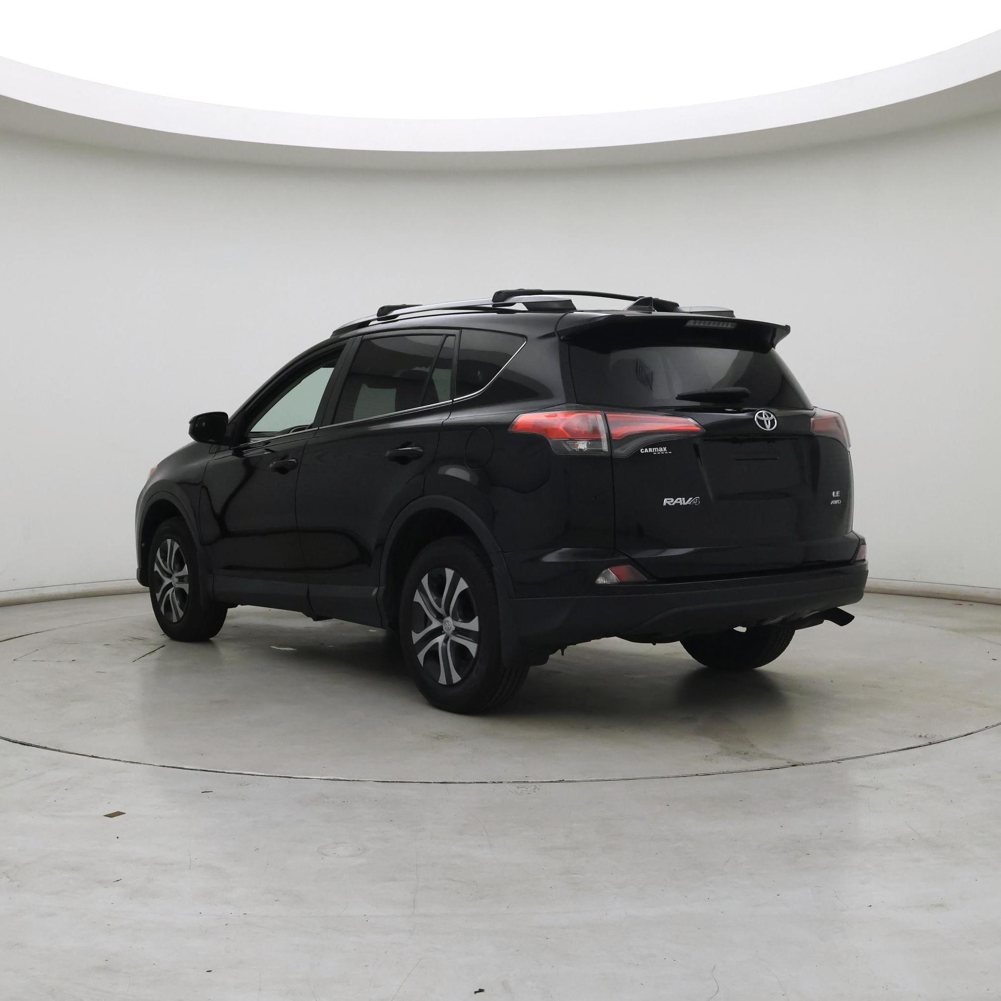 Thumbnail: 2017 Toyota RAV4 - 2