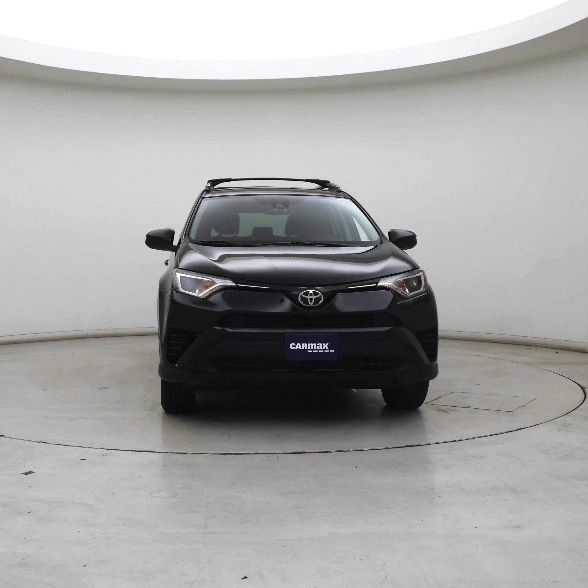 Thumbnail: 2017 Toyota RAV4 - 5
