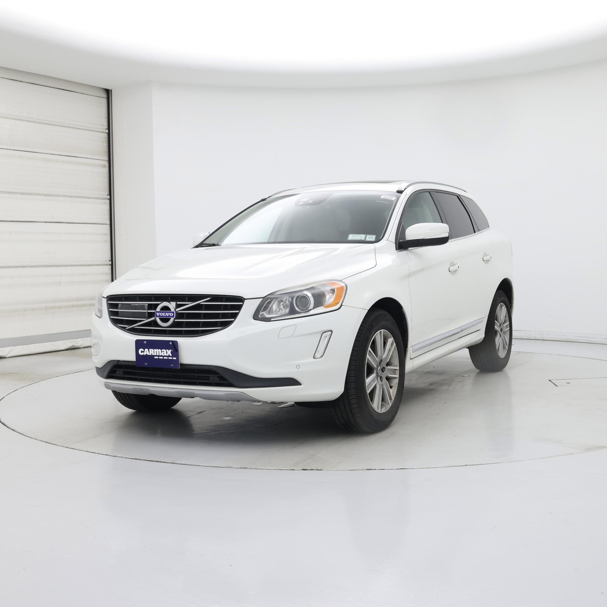 Thumbnail: 2016 Volvo XC60 - 4