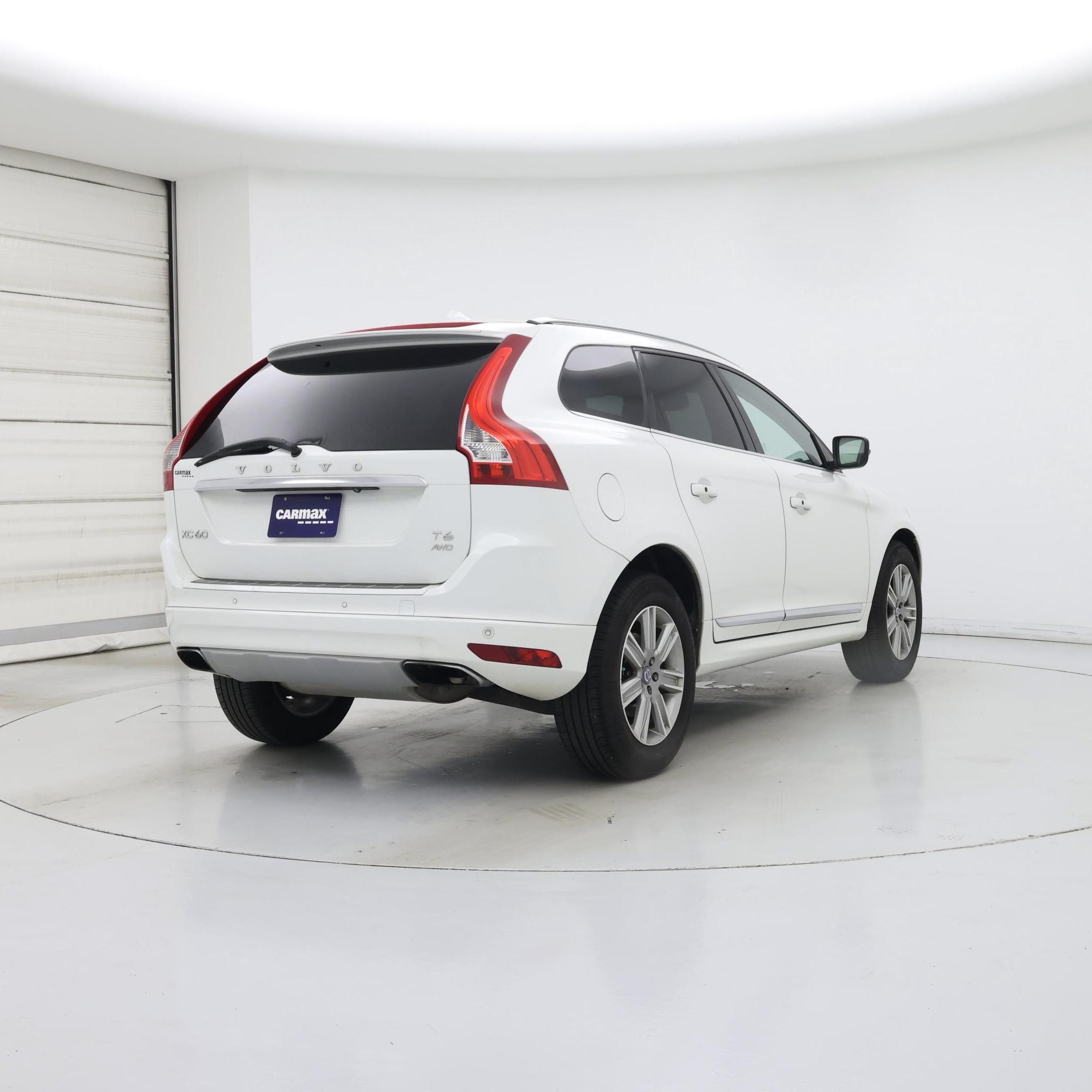 Thumbnail: 2016 Volvo XC60 - 8