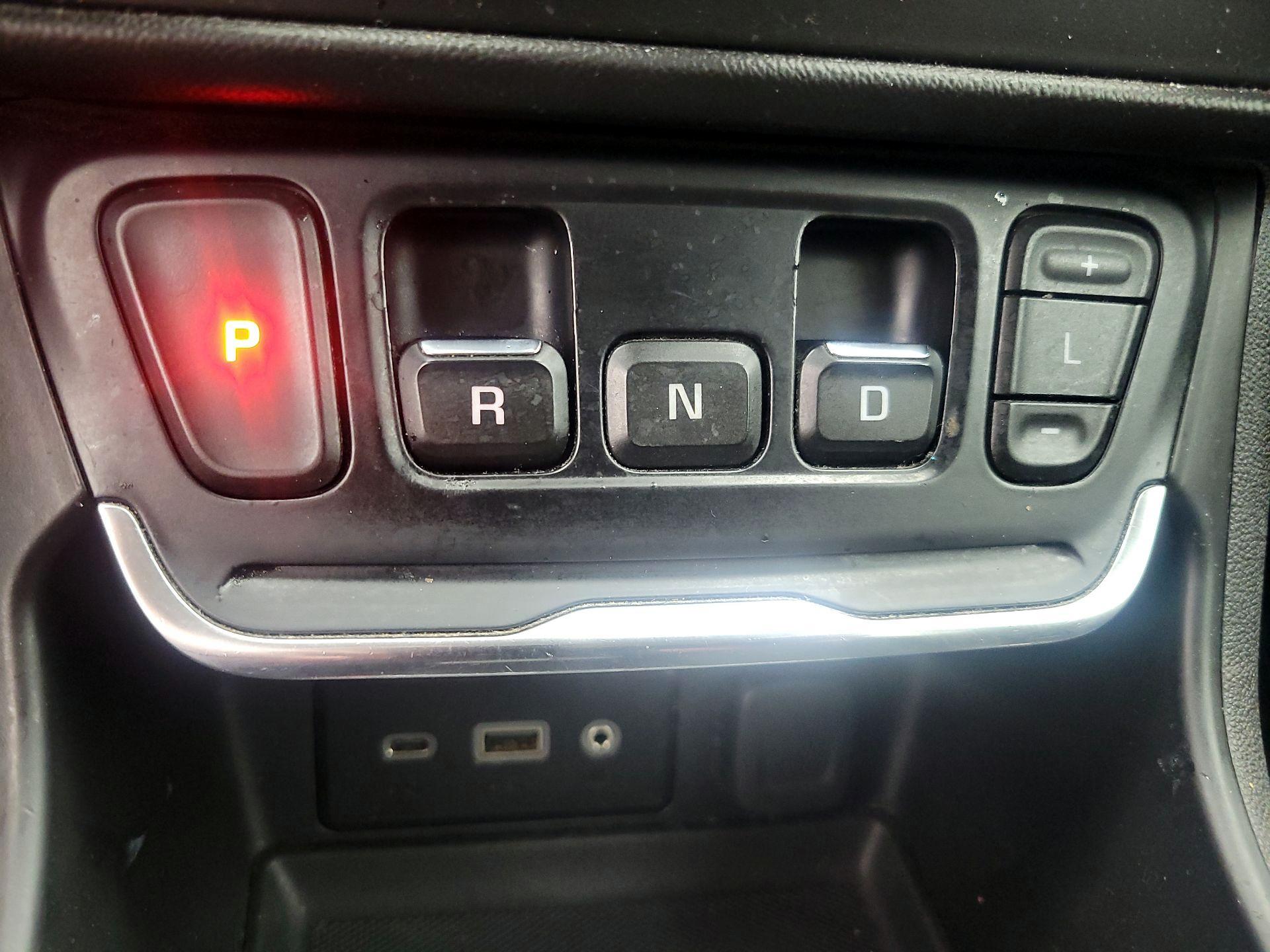 Thumbnail: 2019 GMC Terrain - 17