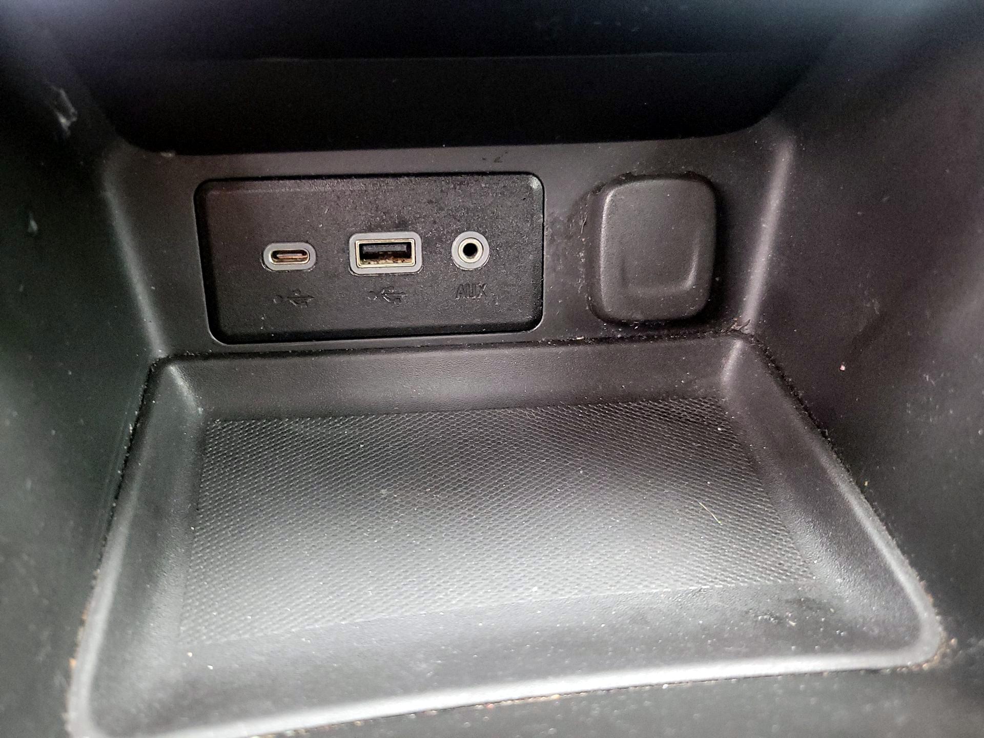 Thumbnail: 2019 GMC Terrain - 18