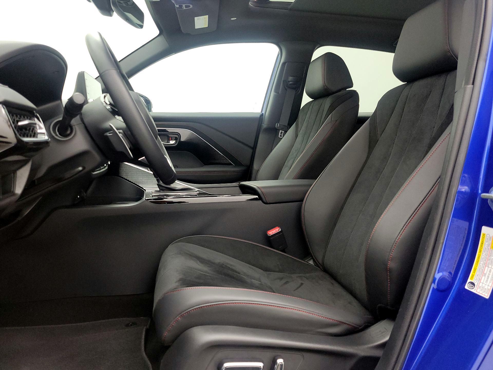 Thumbnail: 2025 Acura ADX - 11