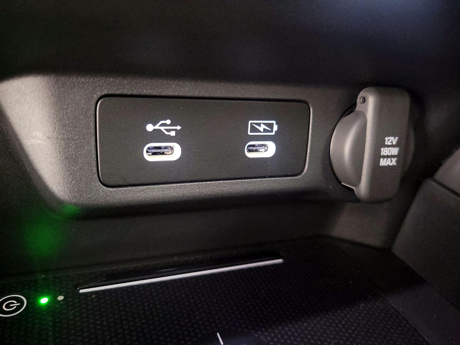 Thumbnail: 2025 Acura ADX - 18