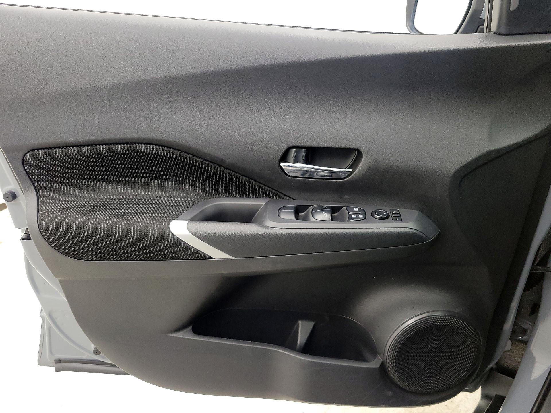 Thumbnail: 2023 Nissan Kicks - 12