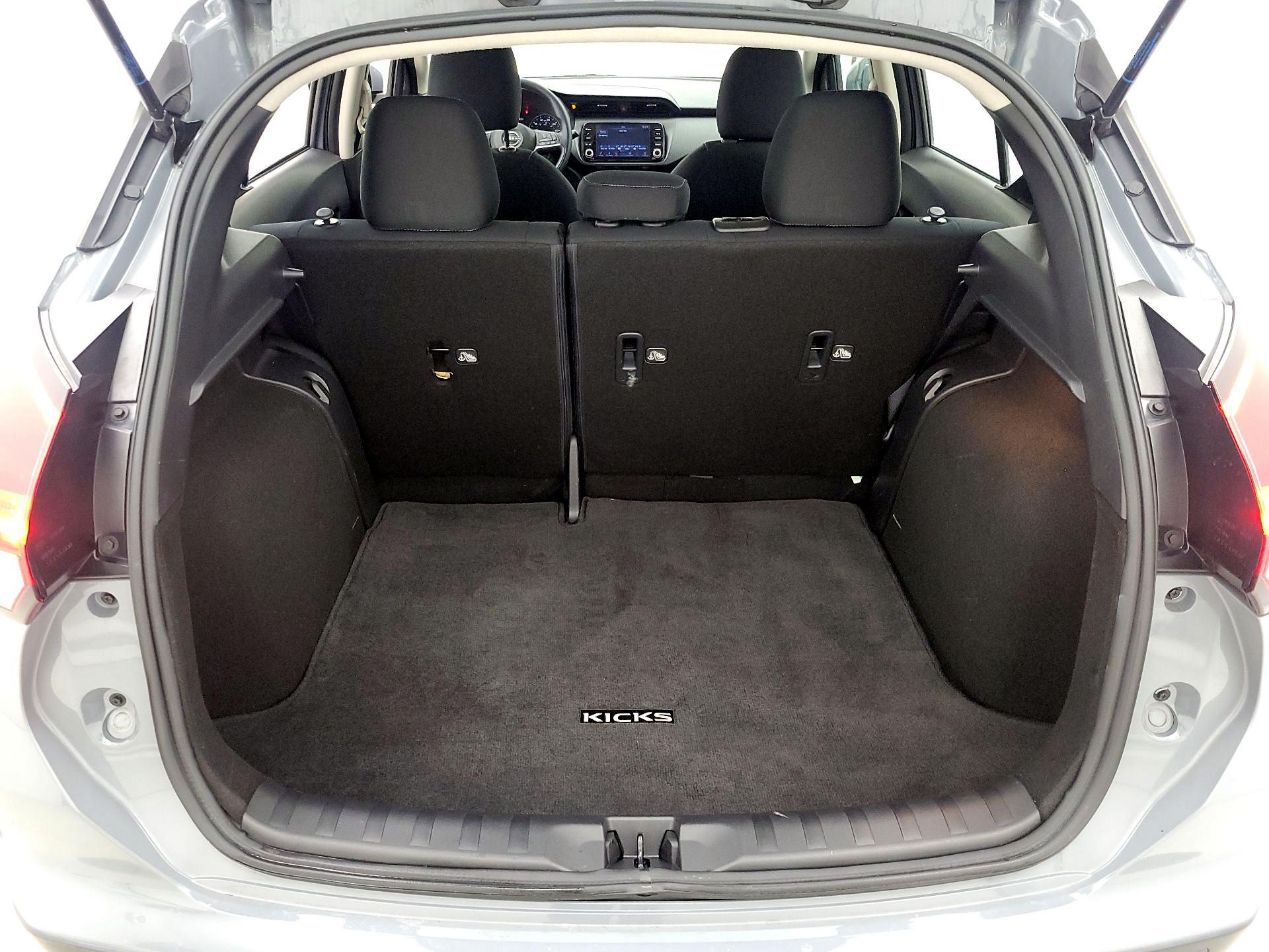 Thumbnail: 2023 Nissan Kicks - 19