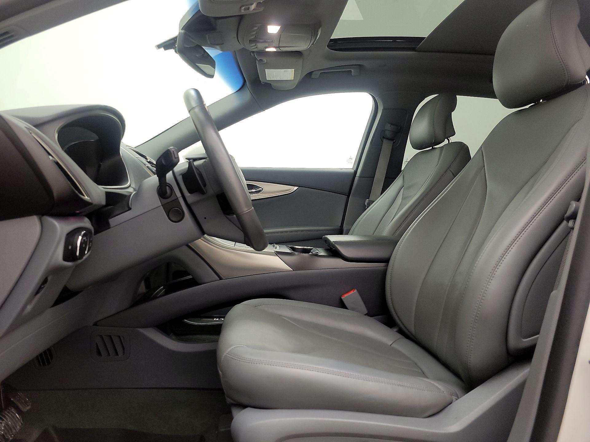 Thumbnail: 2019 Lincoln Nautilus - 11