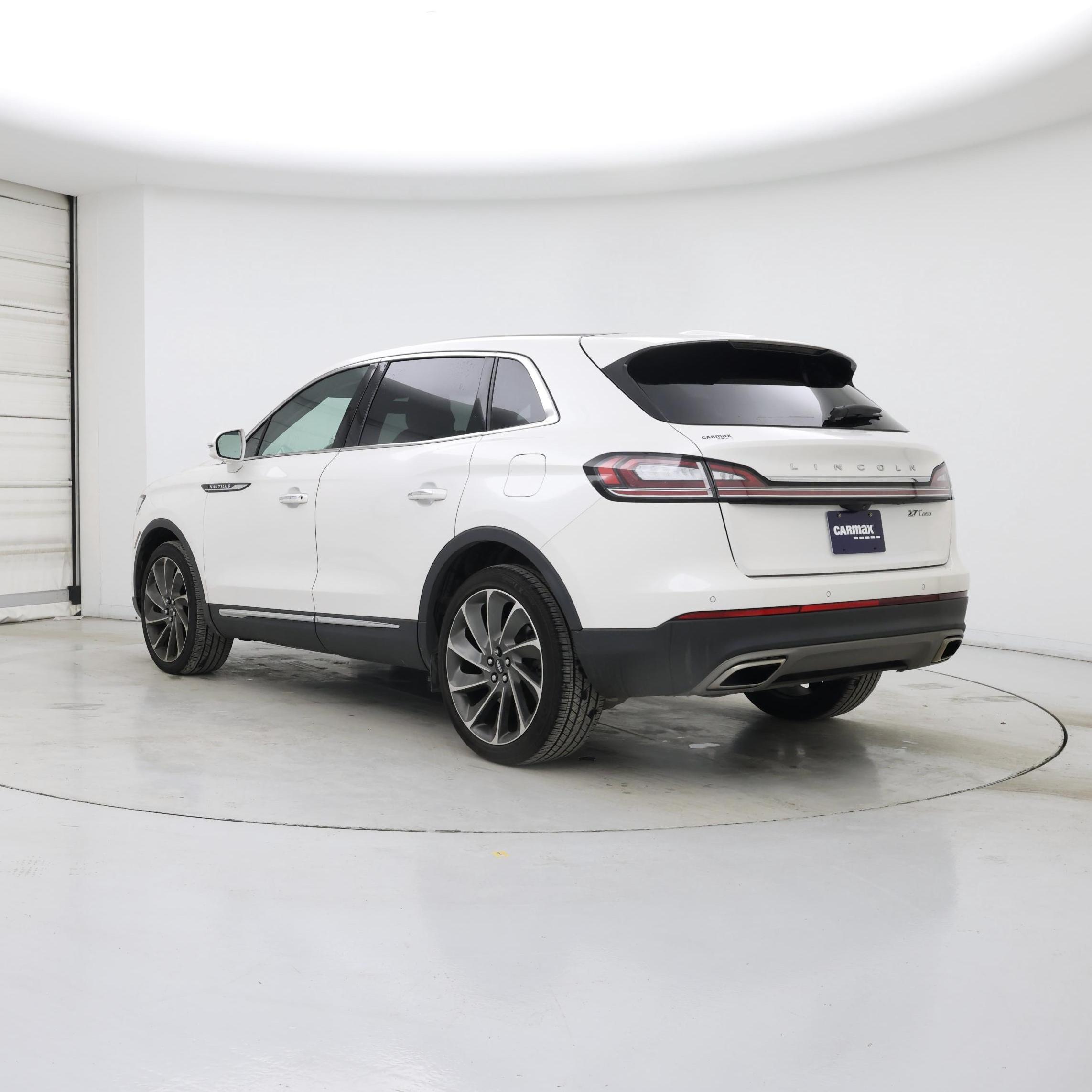 Thumbnail: 2019 Lincoln Nautilus - 2