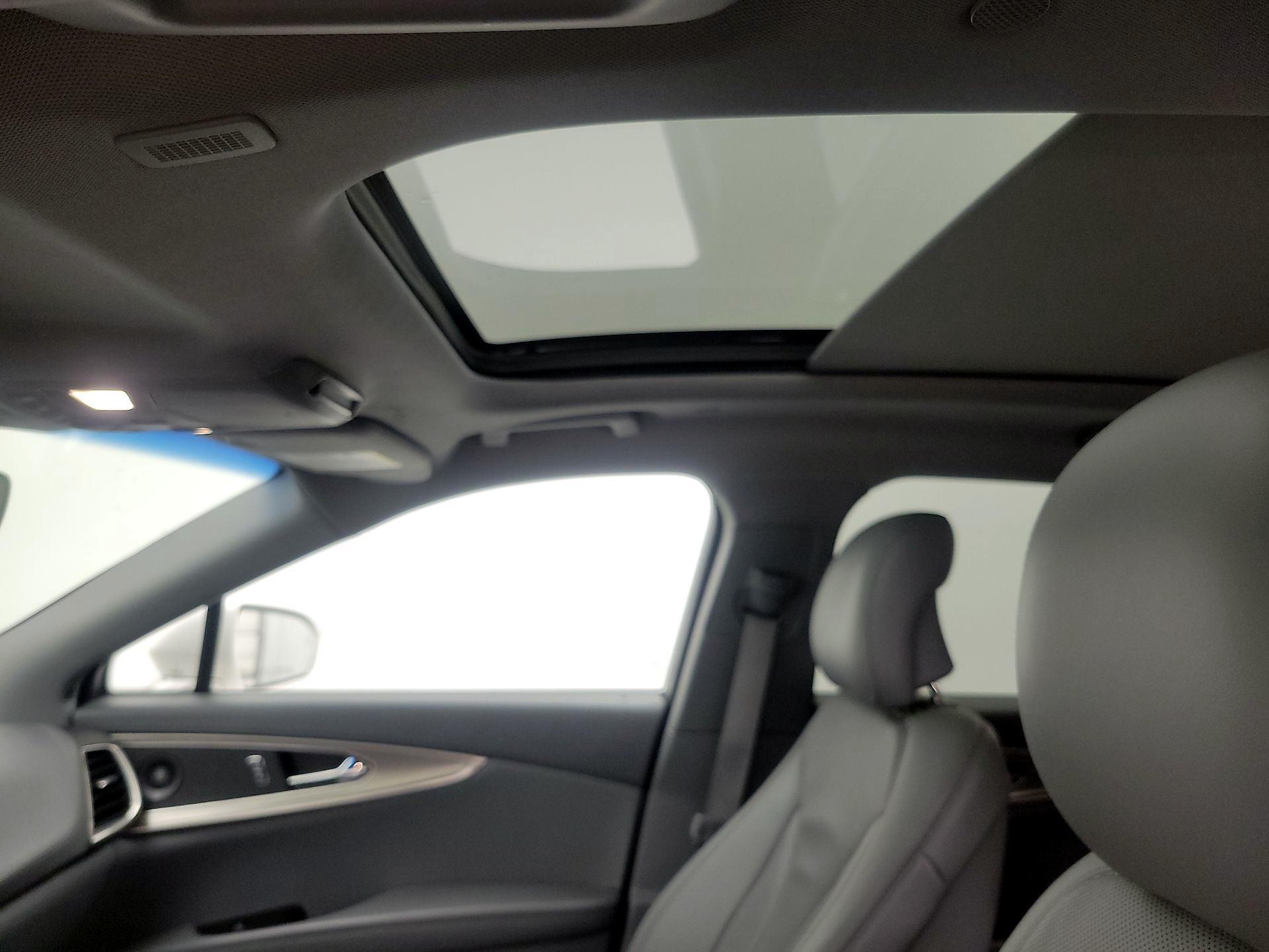 Thumbnail: 2019 Lincoln Nautilus - 19