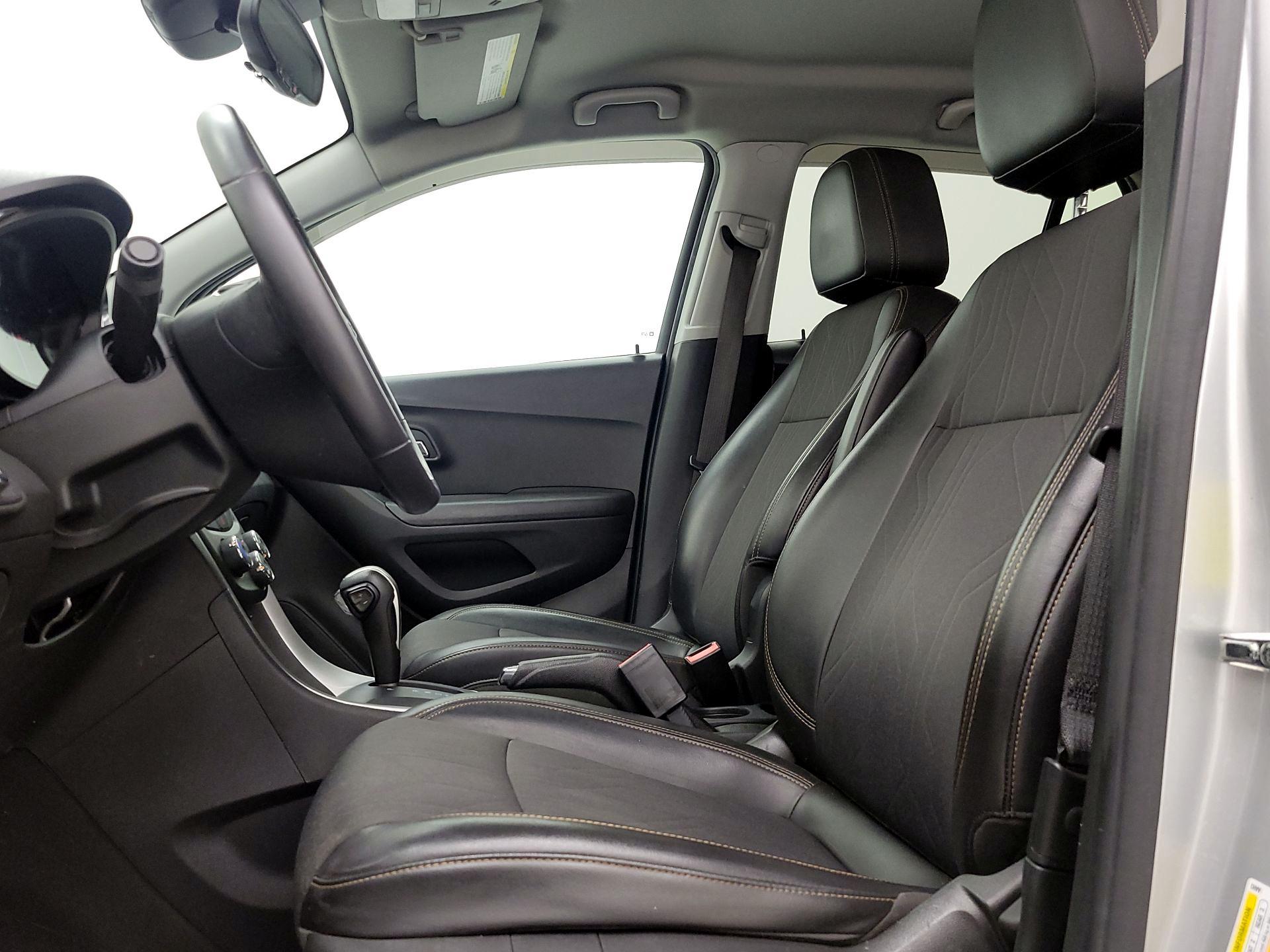 Thumbnail: 2018 Chevrolet Trax - 11