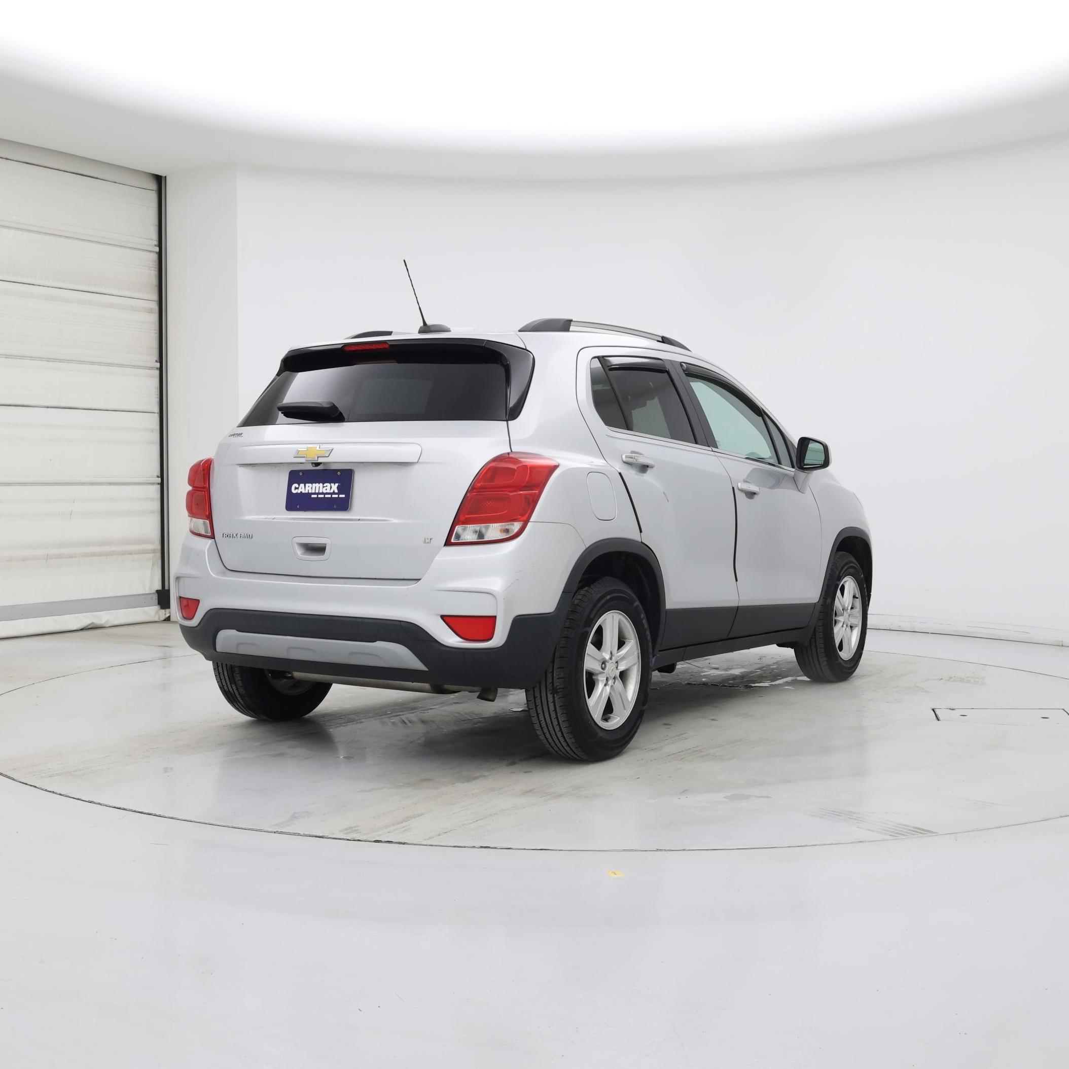 Thumbnail: 2018 Chevrolet Trax - 8