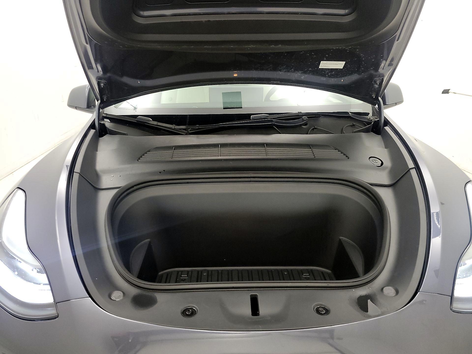 Thumbnail: 2023 Tesla Model Y - 20