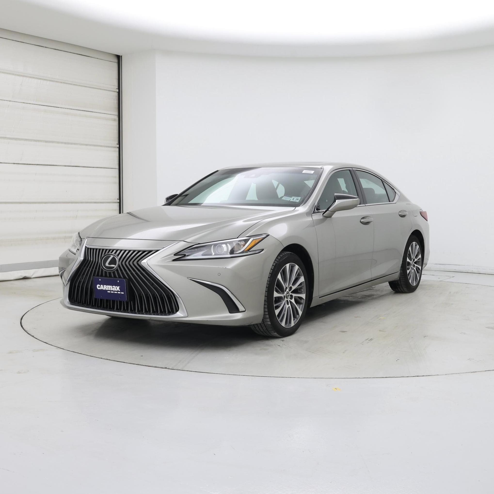 Thumbnail: 2021 Lexus ES - 4