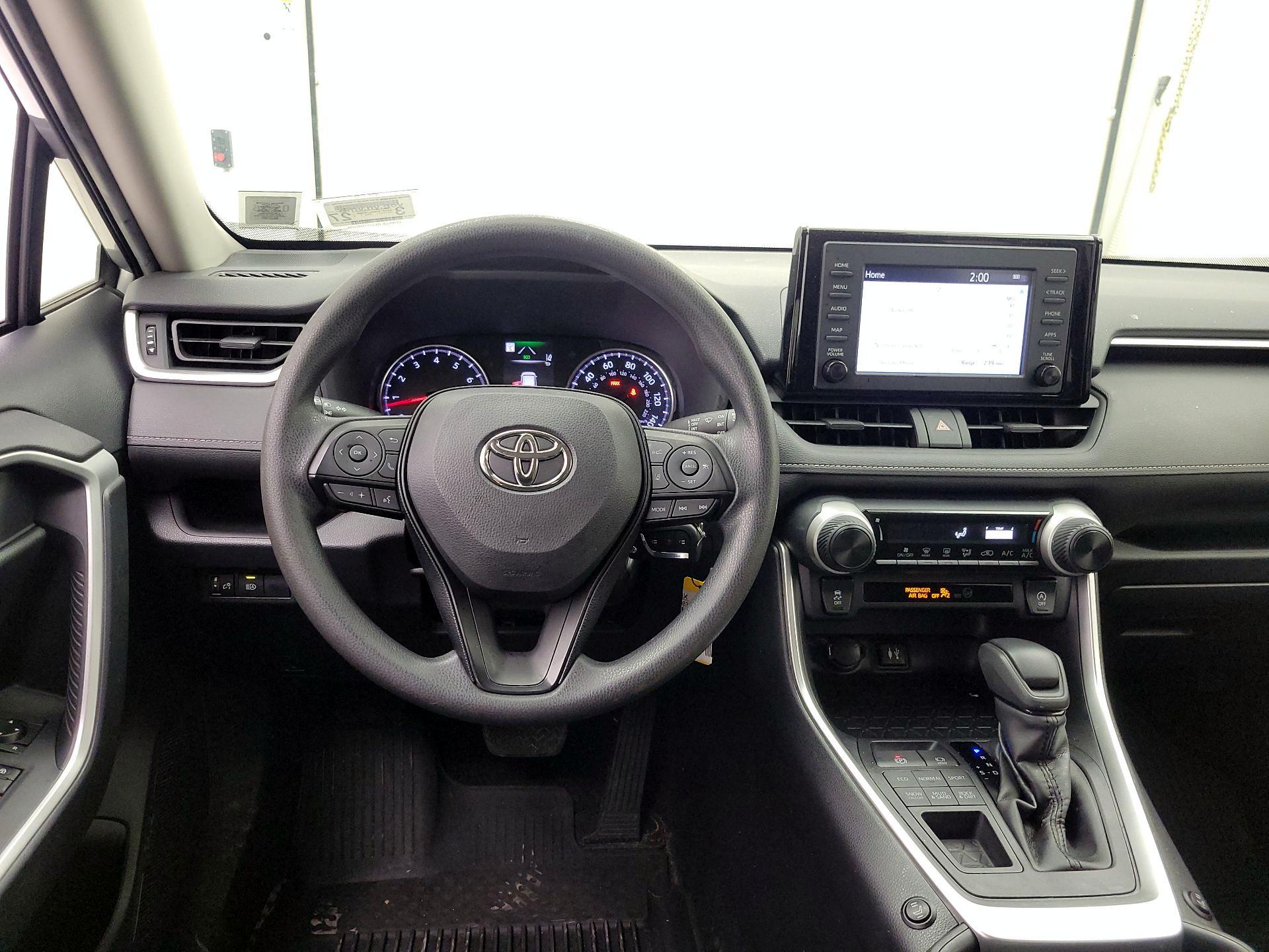 Thumbnail: 2019 Toyota RAV4 - 10