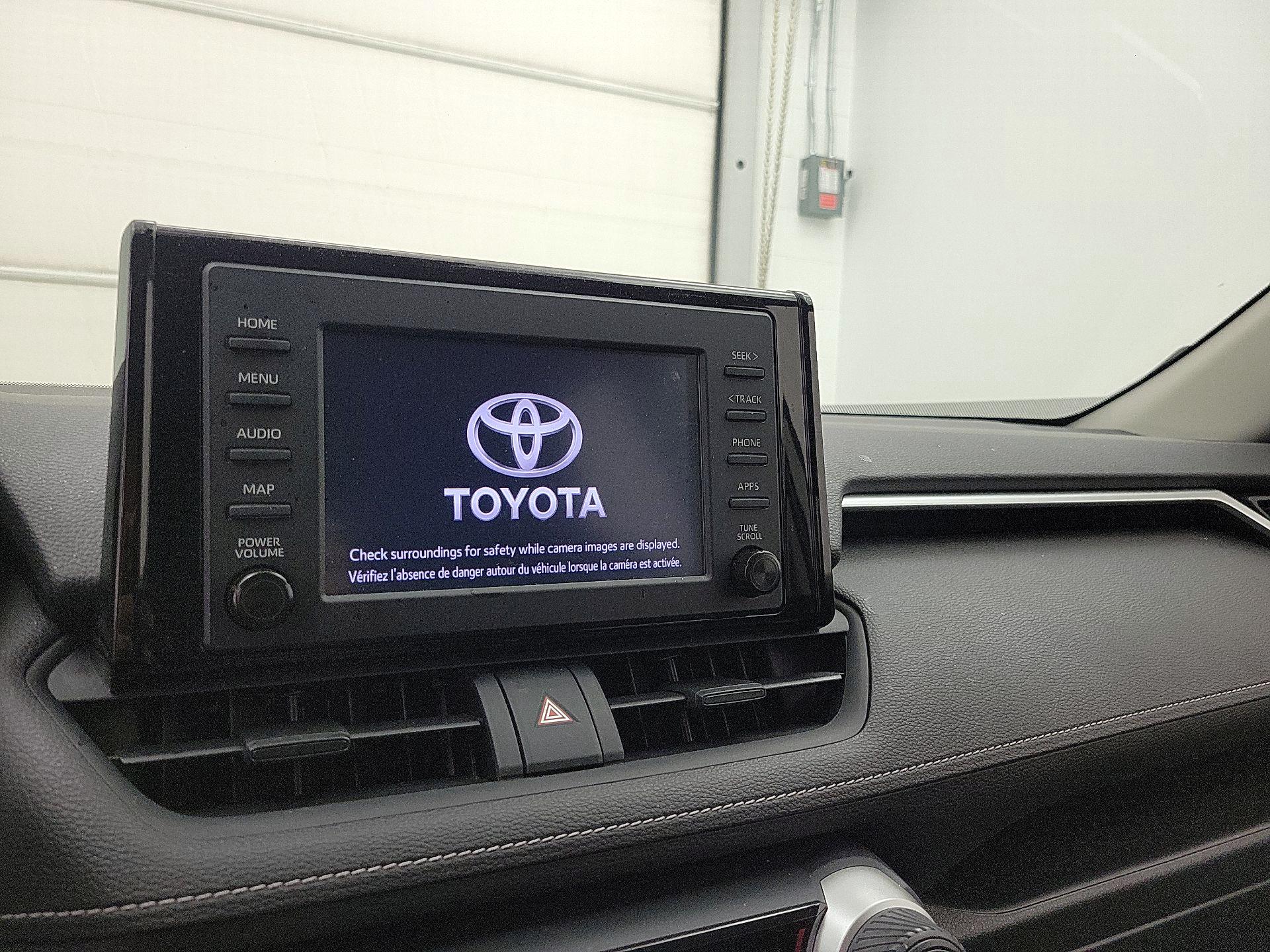 Thumbnail: 2019 Toyota RAV4 - 15