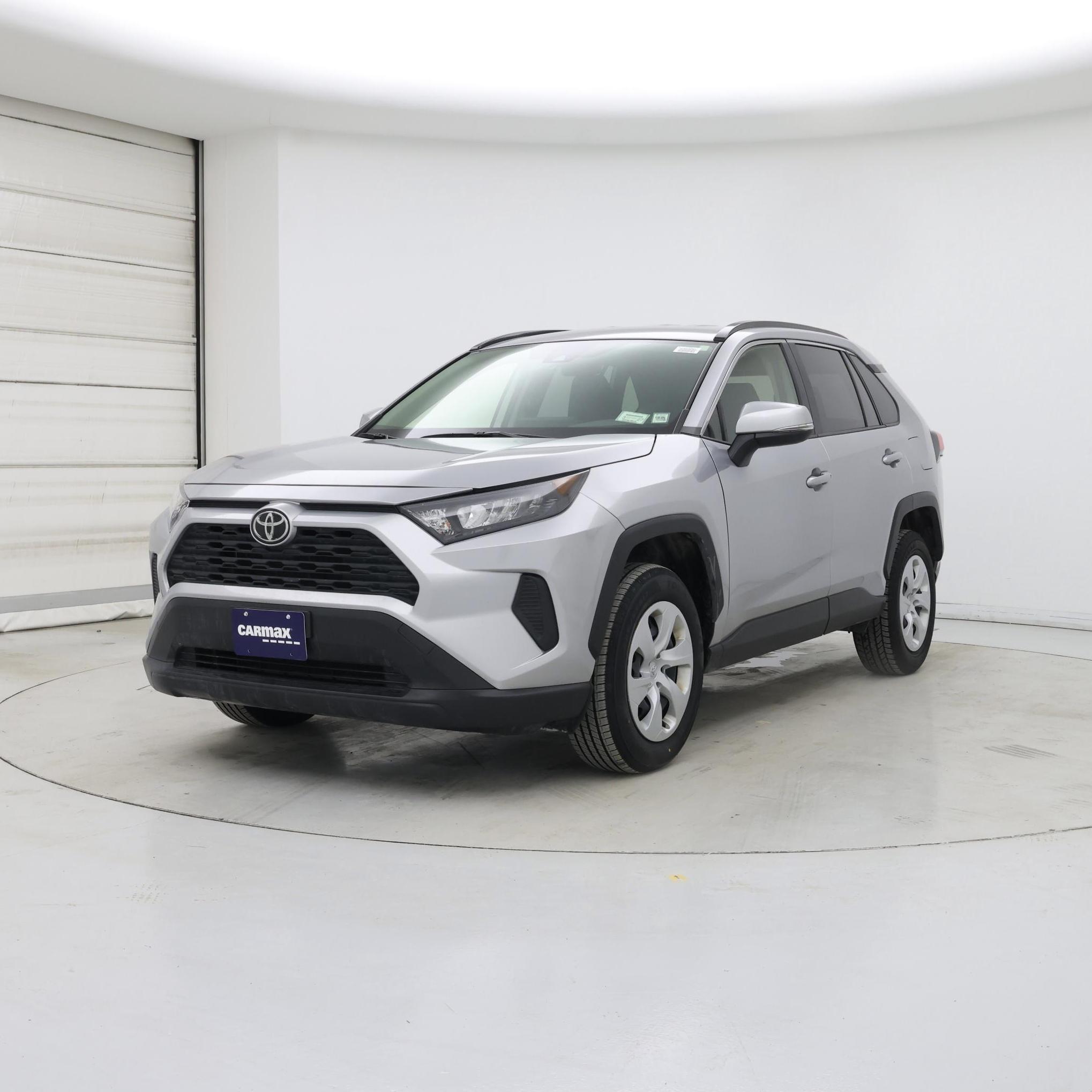 Thumbnail: 2019 Toyota RAV4 - 4
